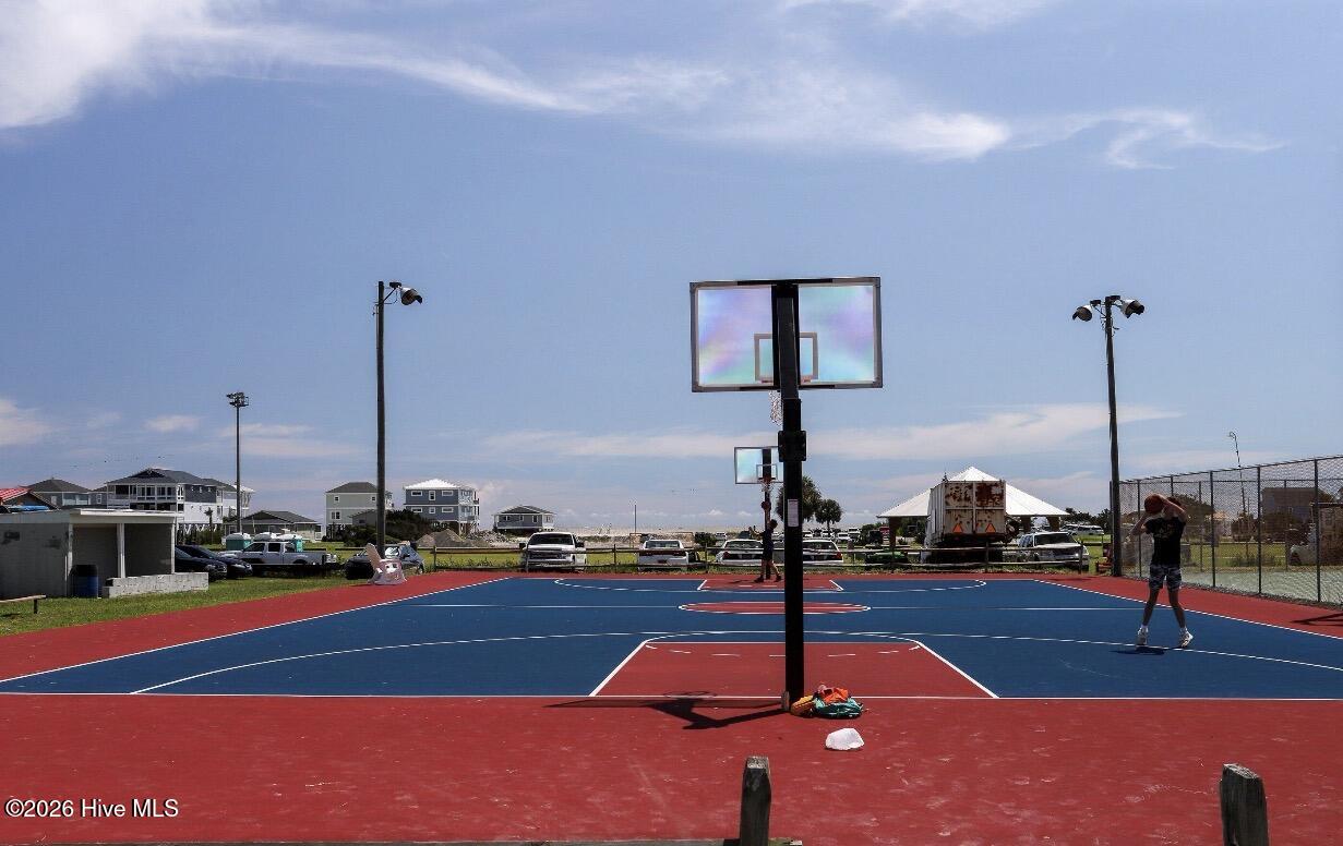 100546689 | Photo 69