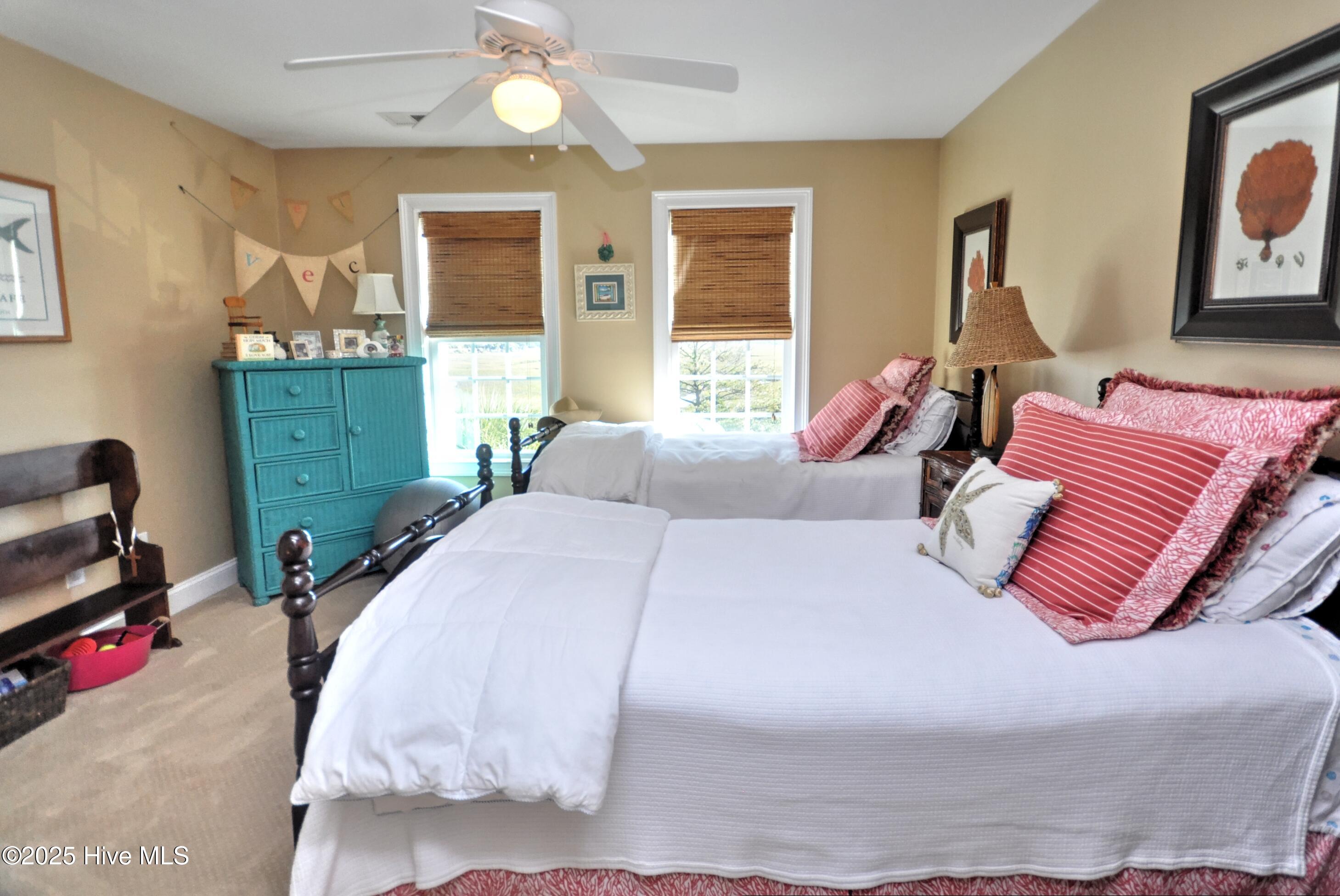 100537753 | Photo 45