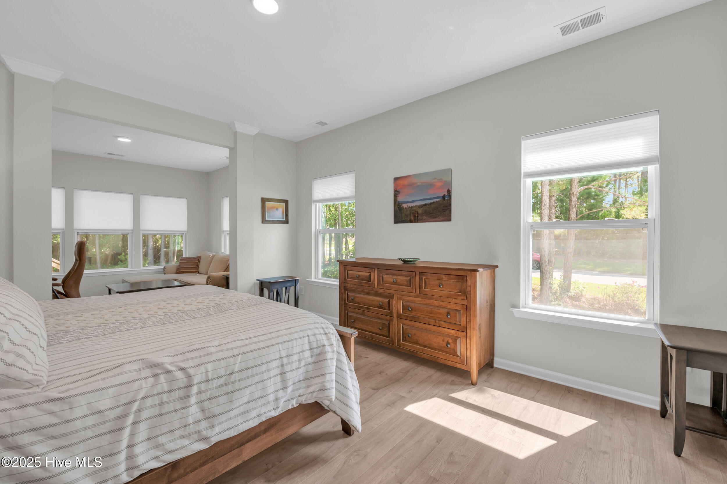 100527570 | Photo 17