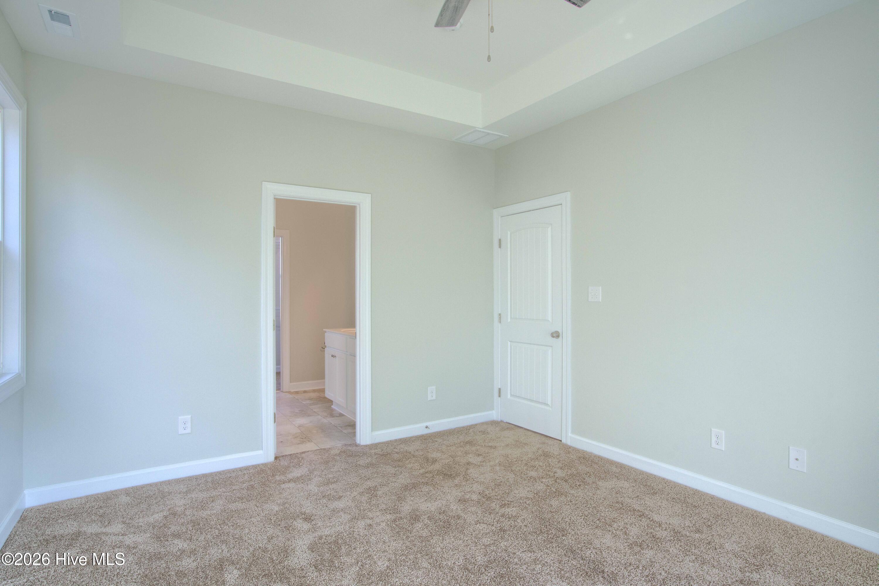 100526870 | Photo 17