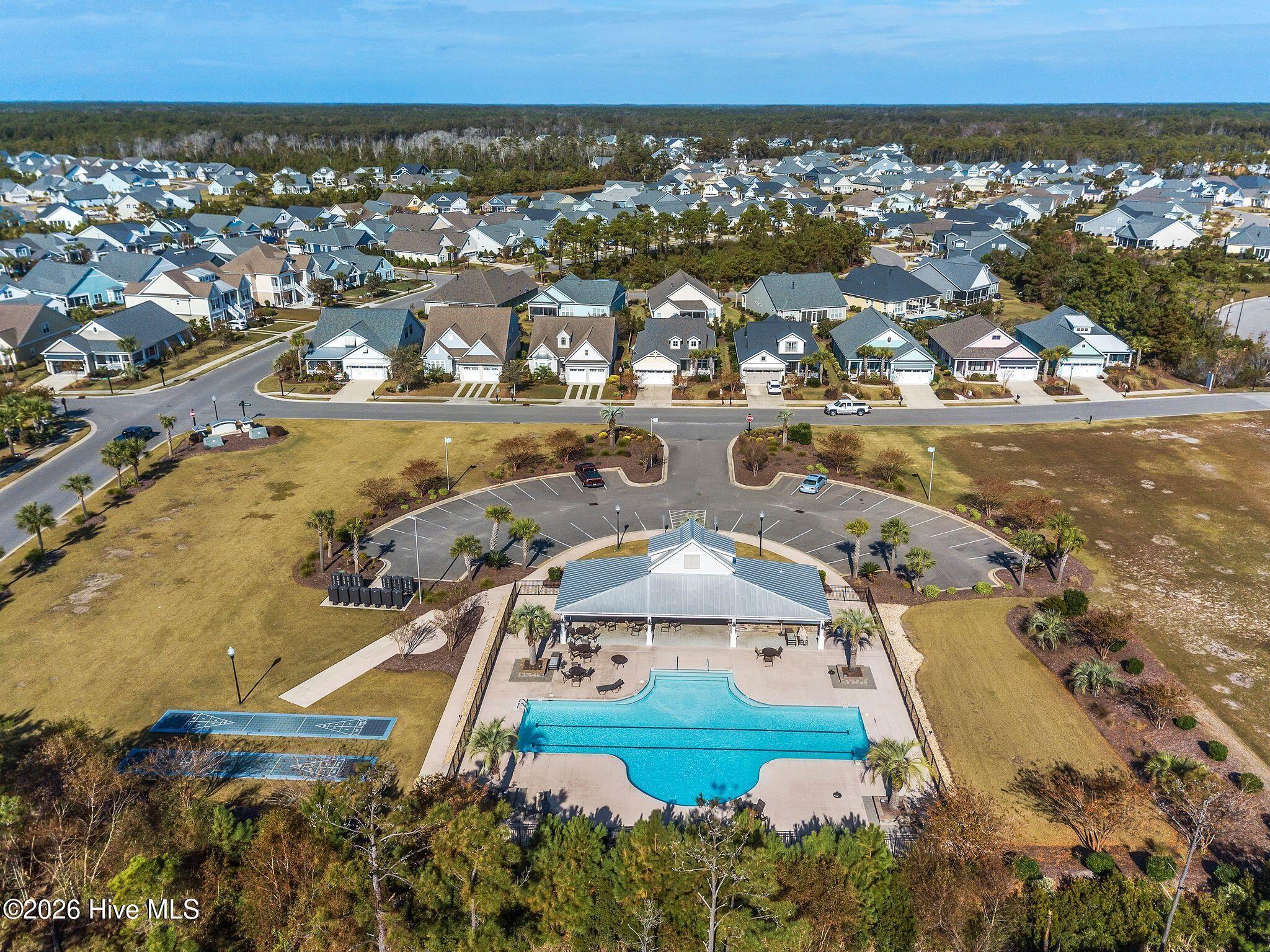 100564306 | Photo 46