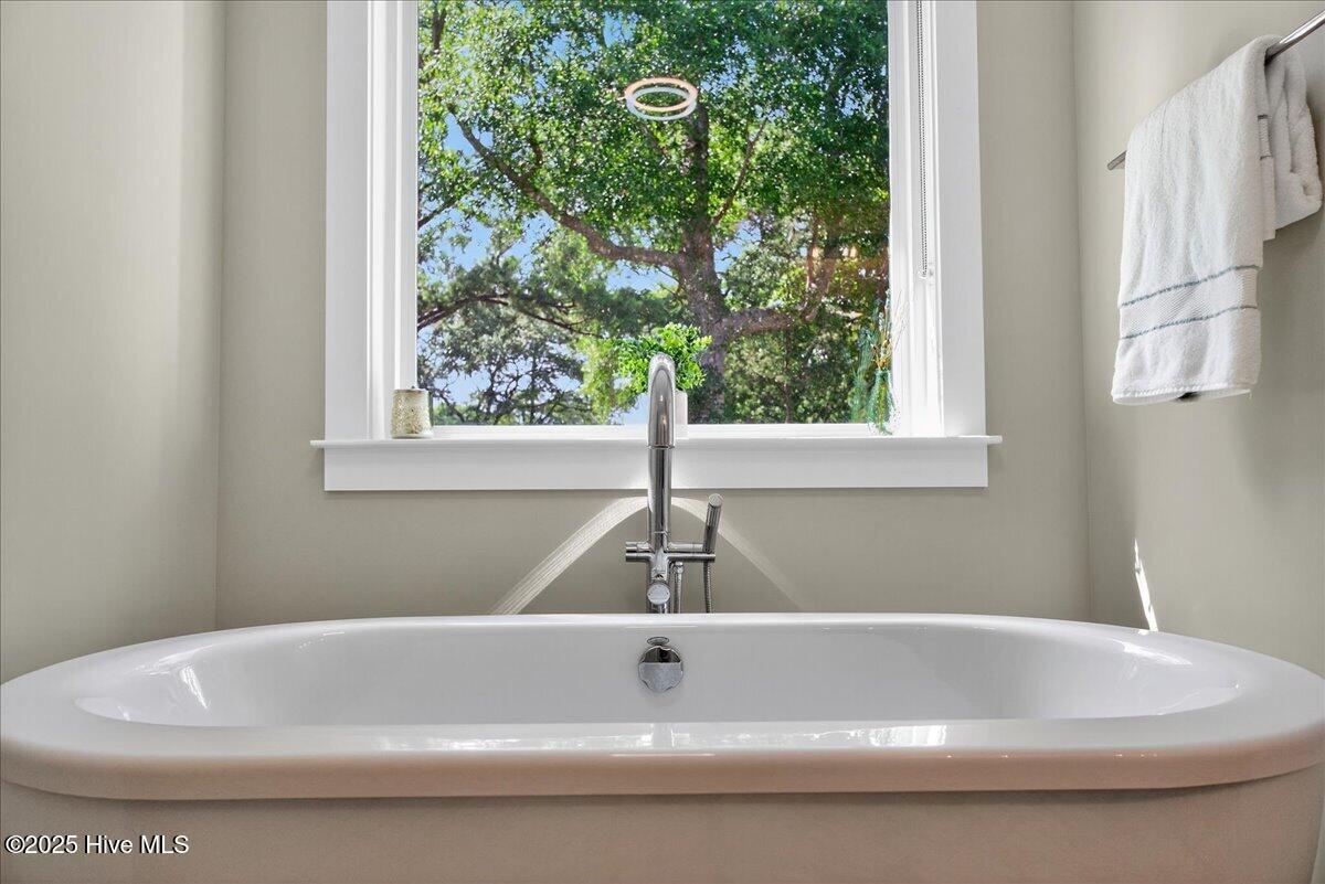 100514096 | Photo 61