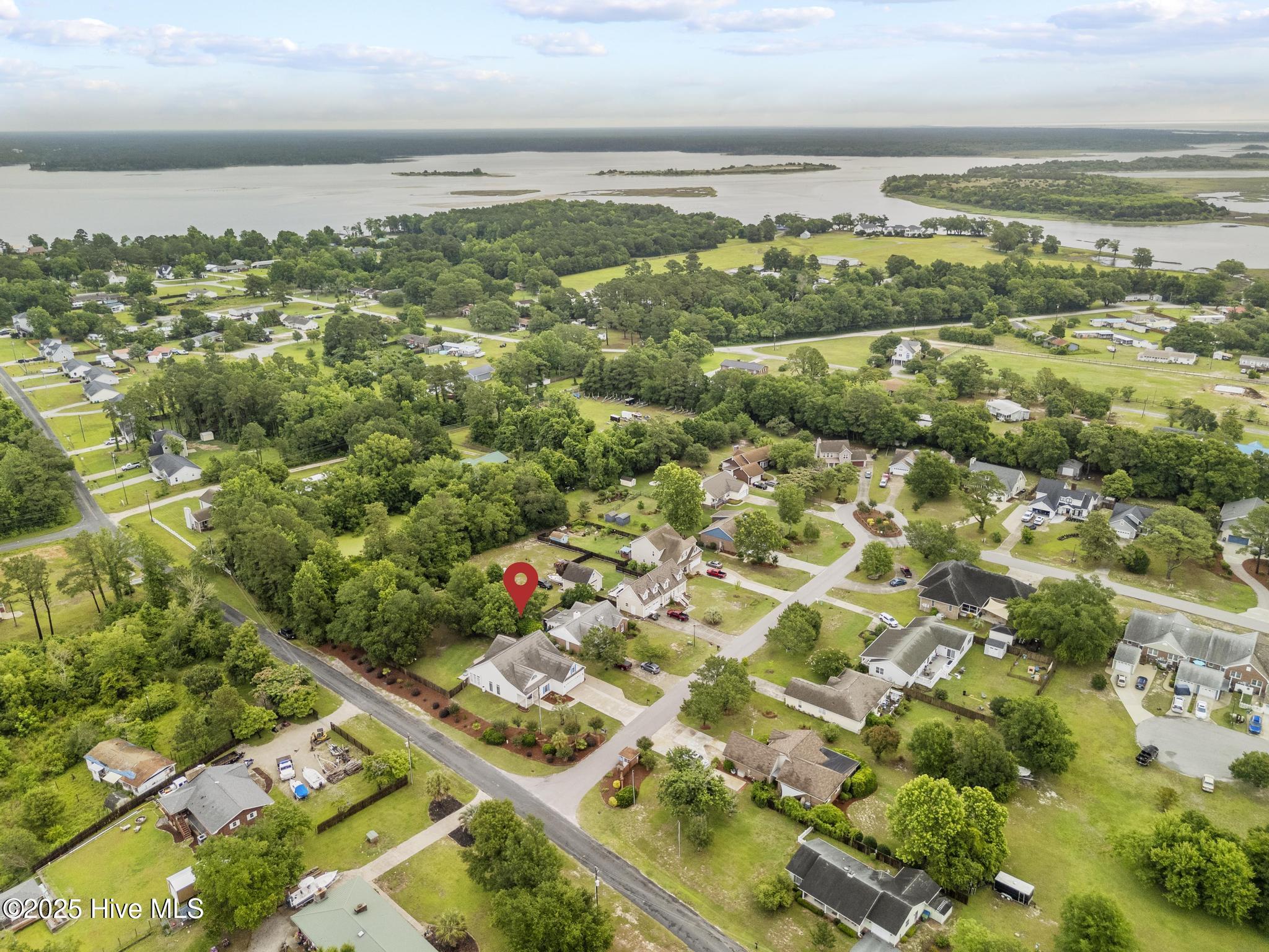 100512903 | Photo 76