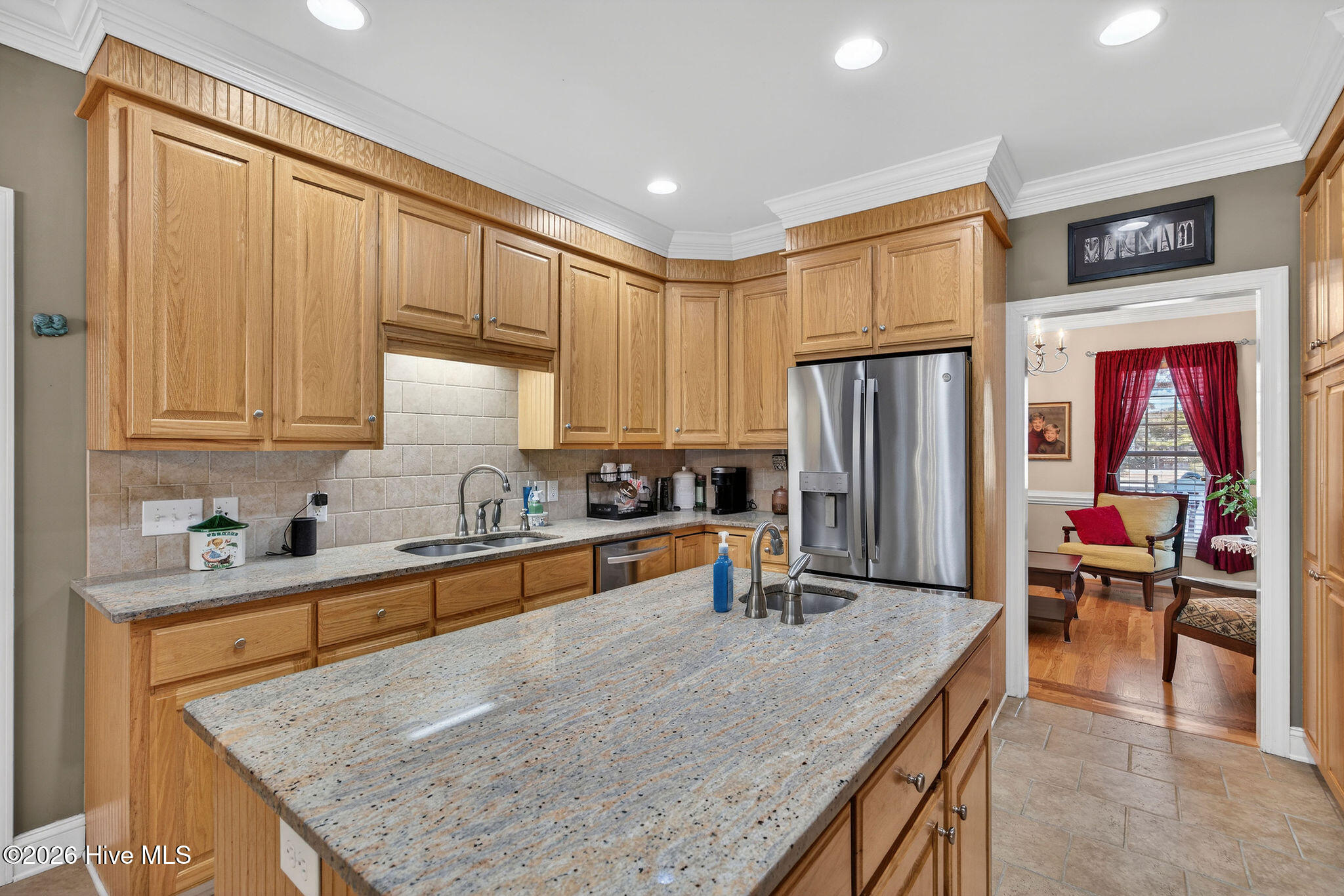 100554164 | Photo 37