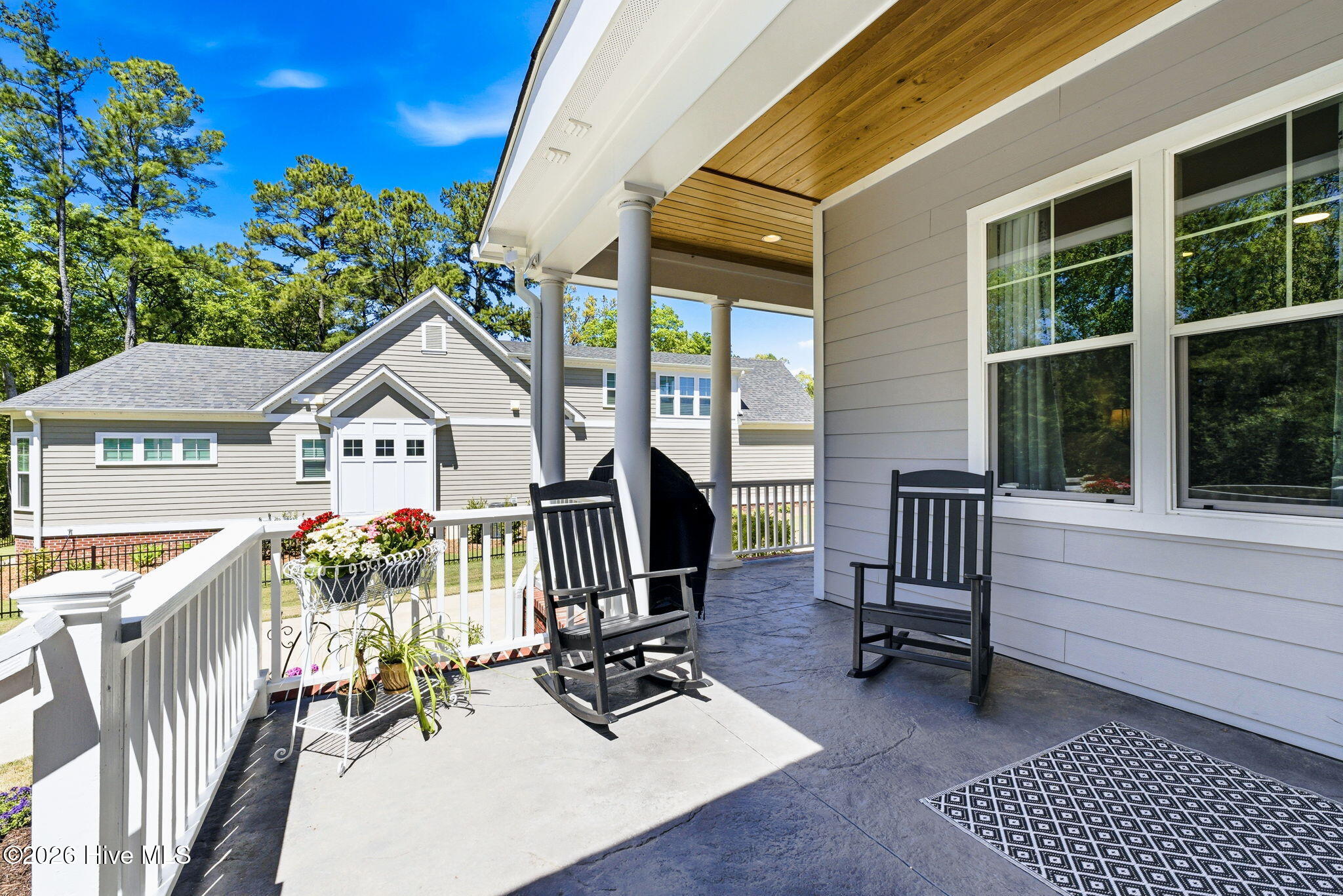 100566822 | Photo 26