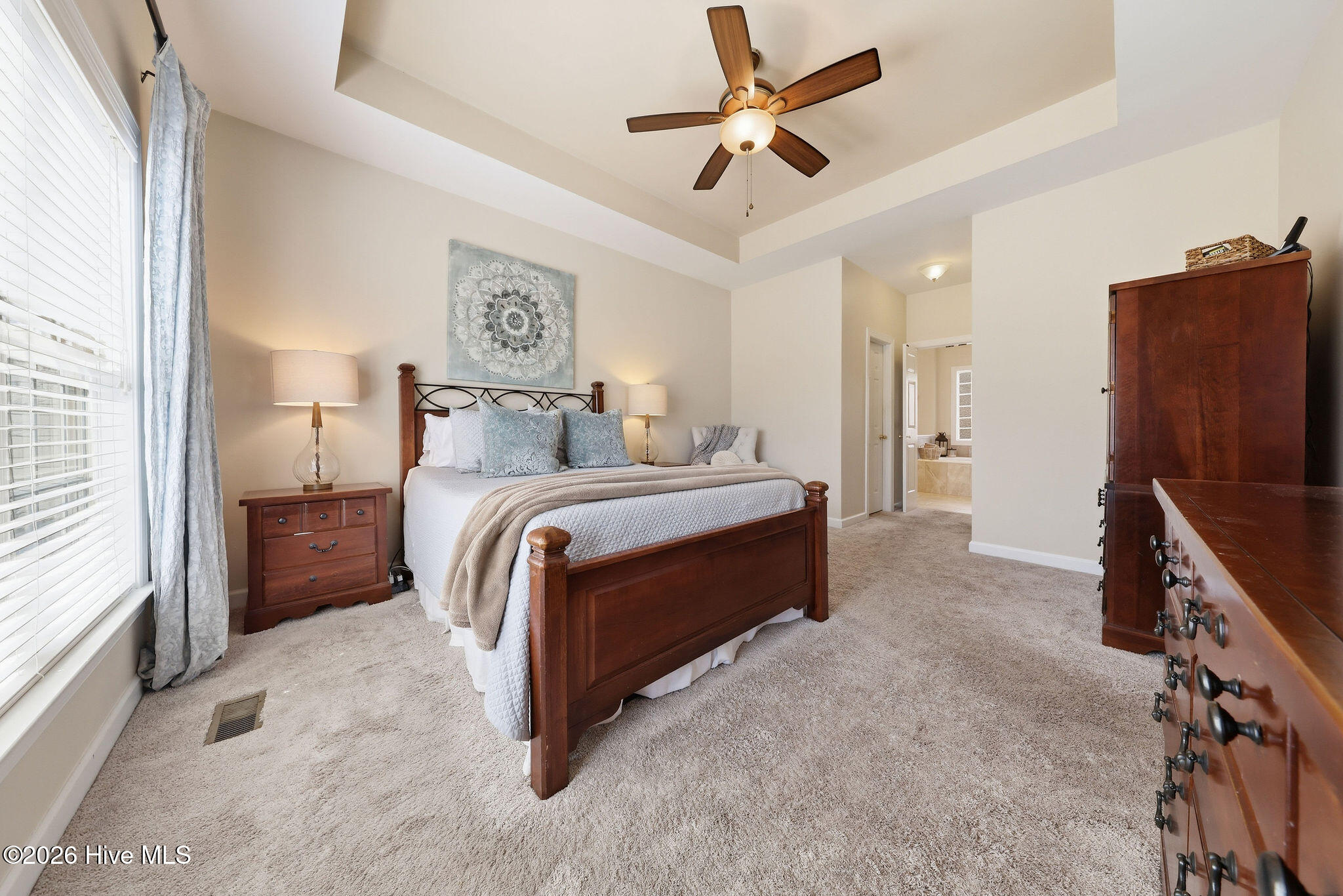 100556784 | Photo 37