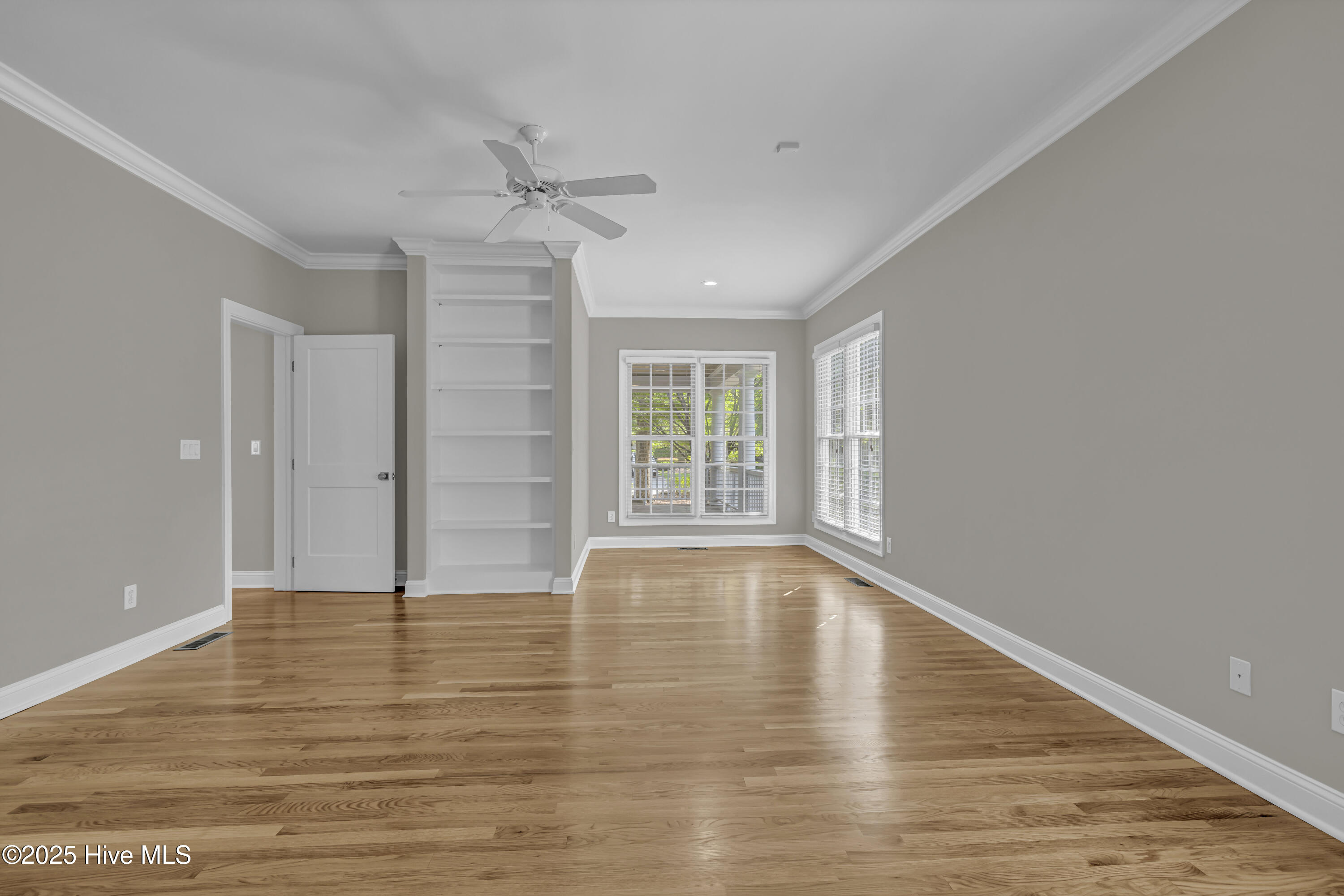 100516231 | Photo 28