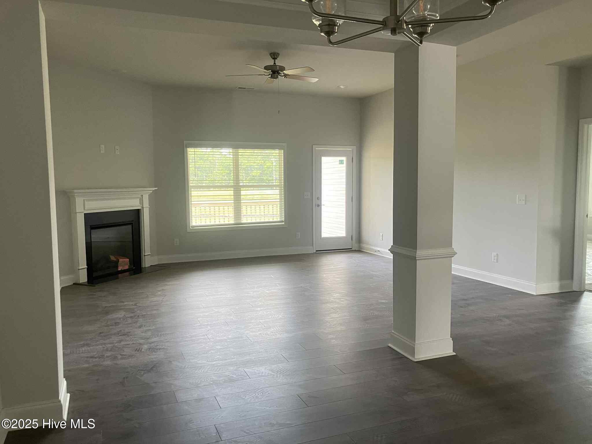 ab603fe8-13da-4c44-83bf-5b567c772ec4