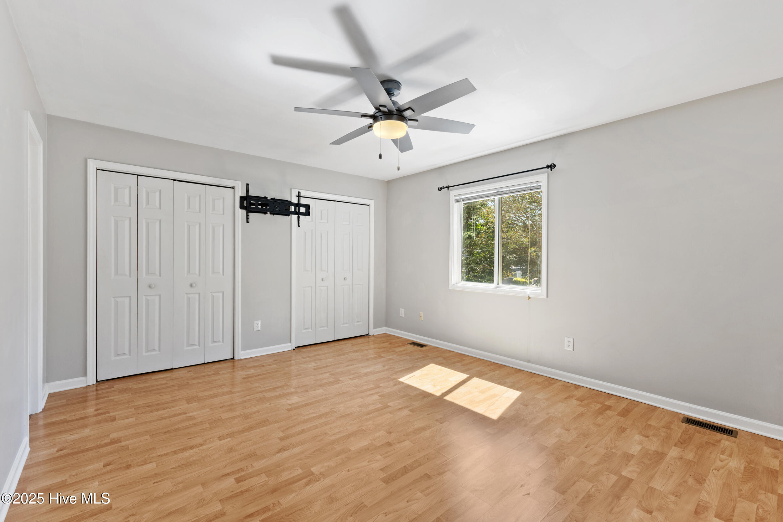 100532478 | Photo 17