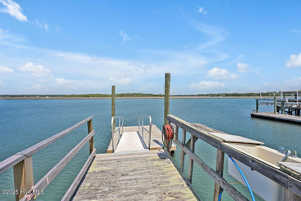 100508979 | Photo 108