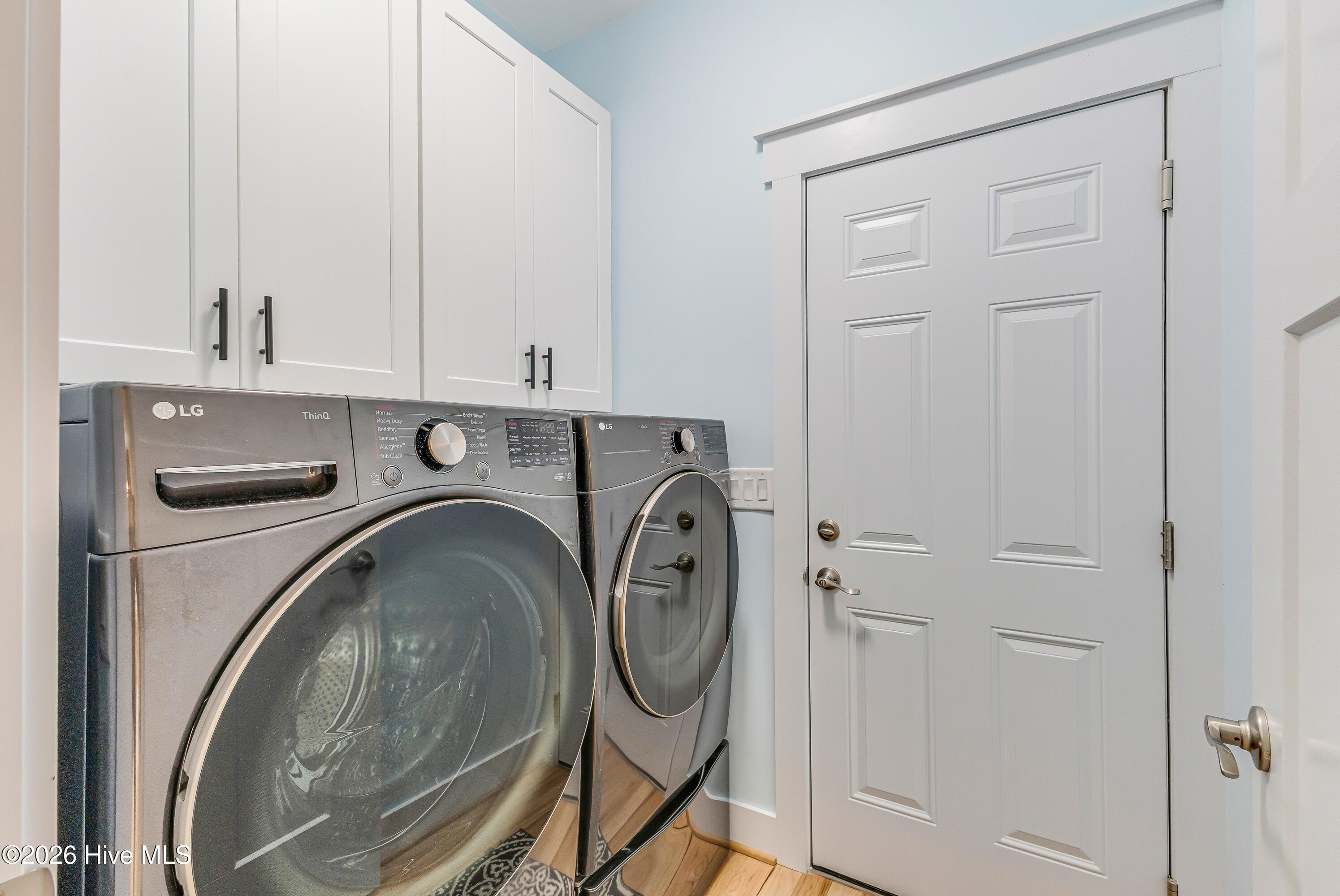 100554895 | Photo 23