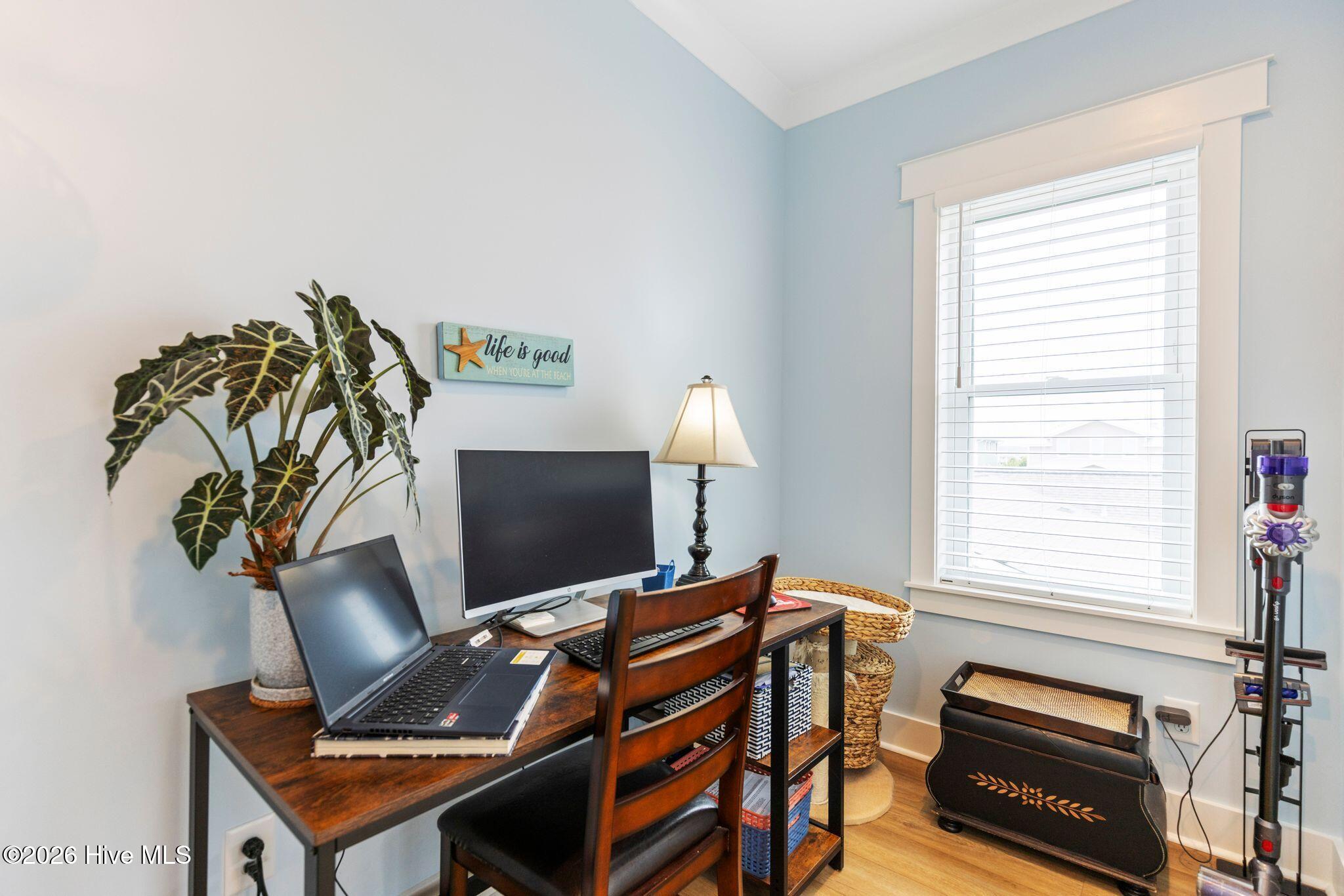 100570540 | Photo 41