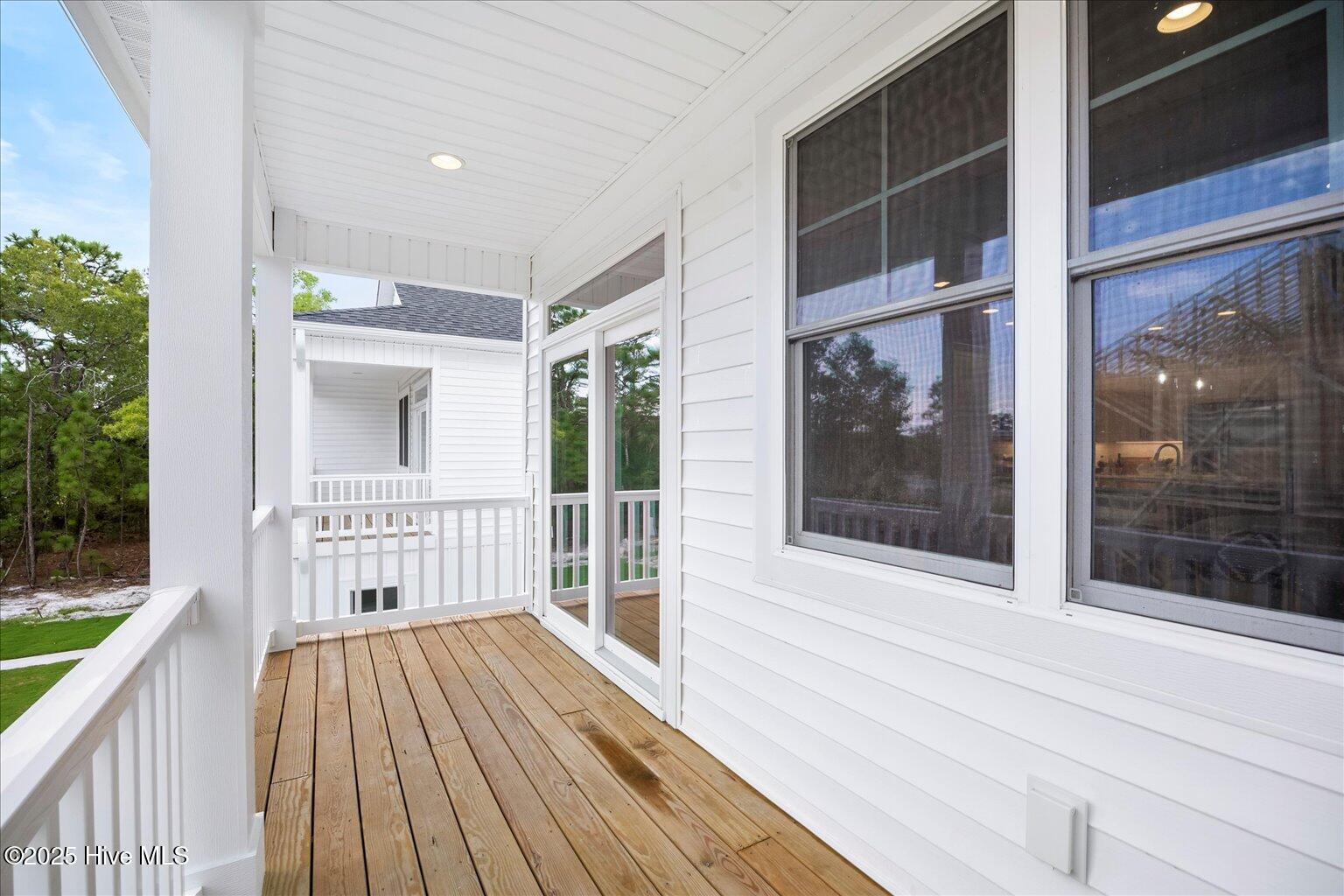 100515408 | Photo 29