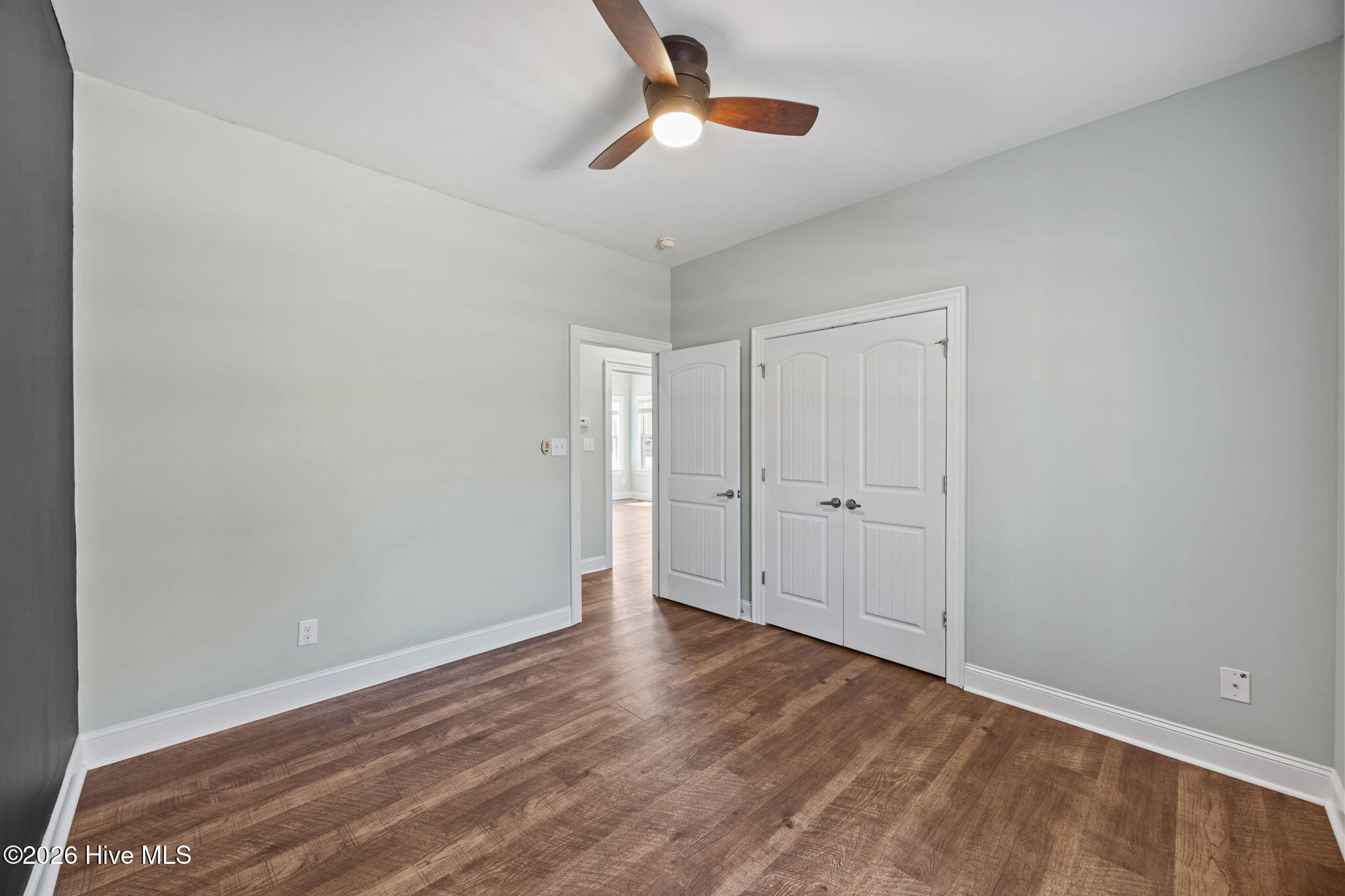 100559497 | Photo 23