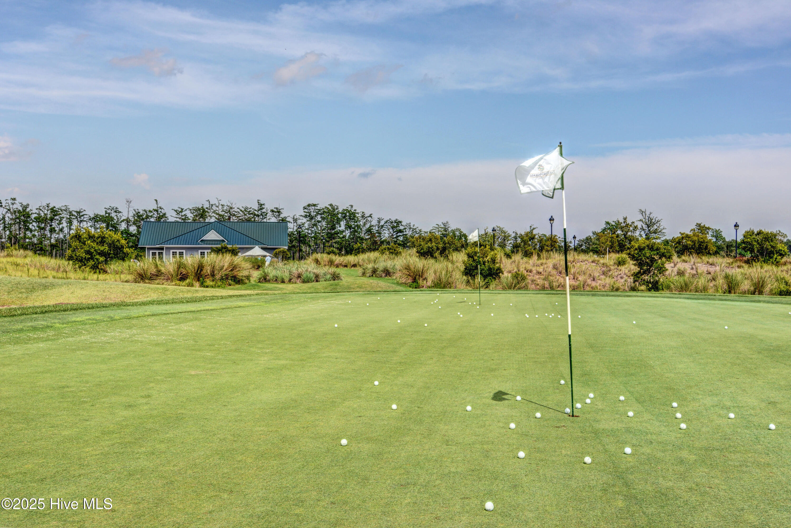 100546758 | Photo 63