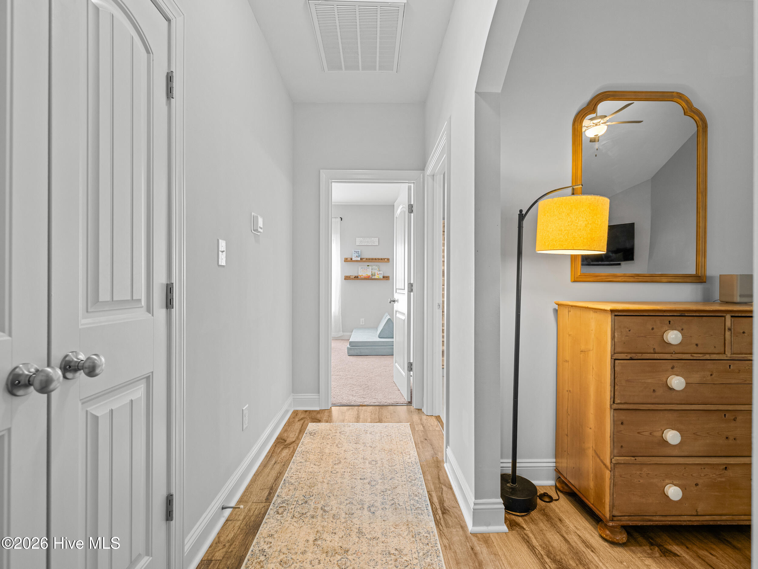 100553436 | Photo 41