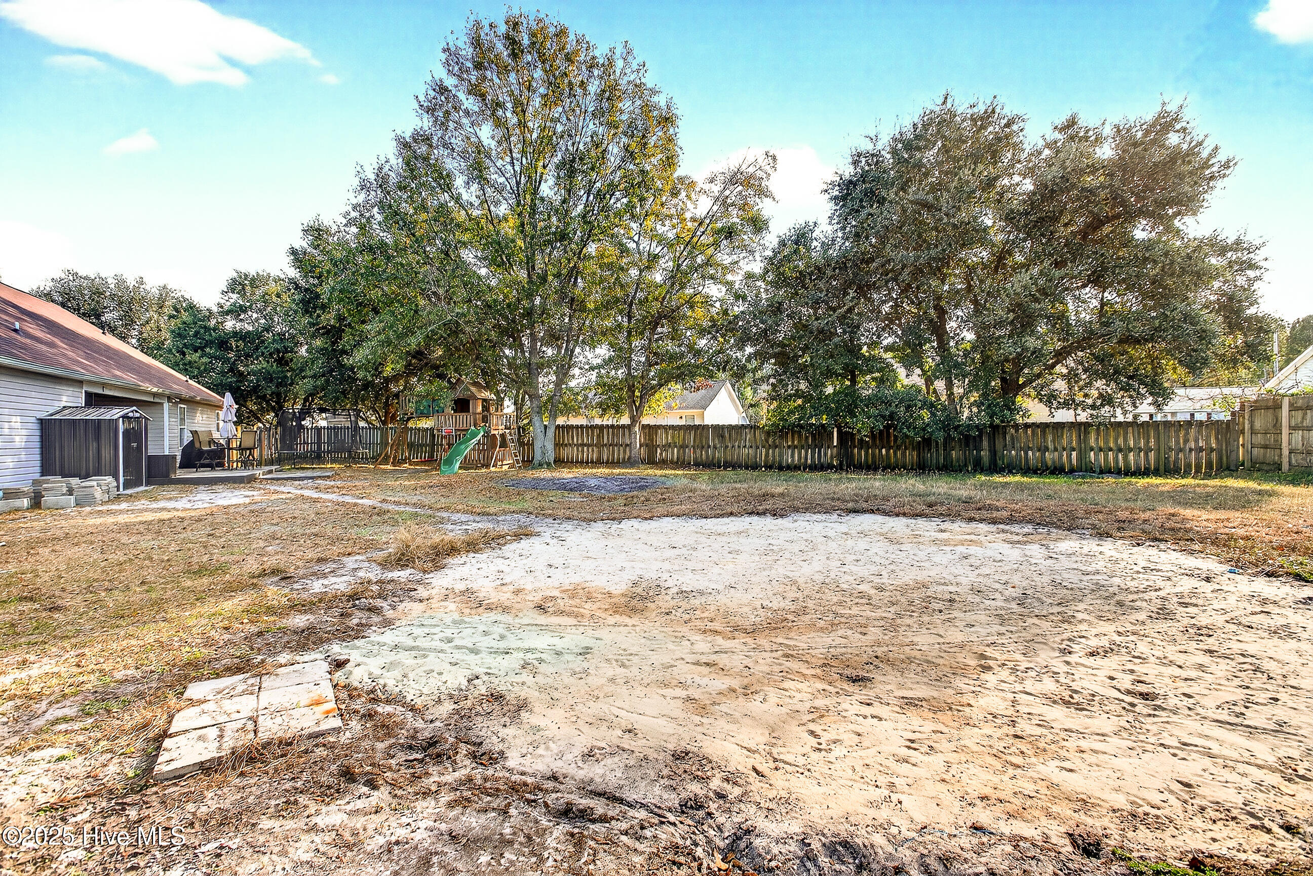 100543509 | Photo 27