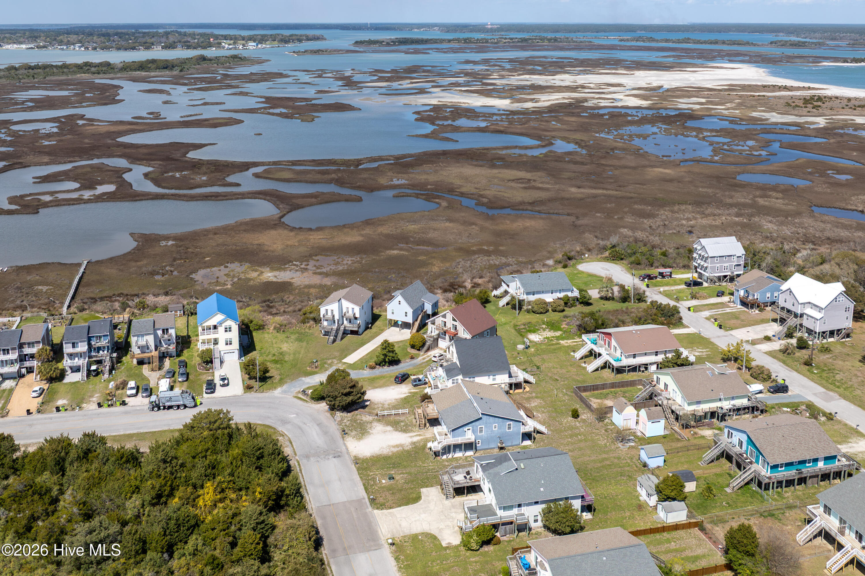 100489747 | Photo 28