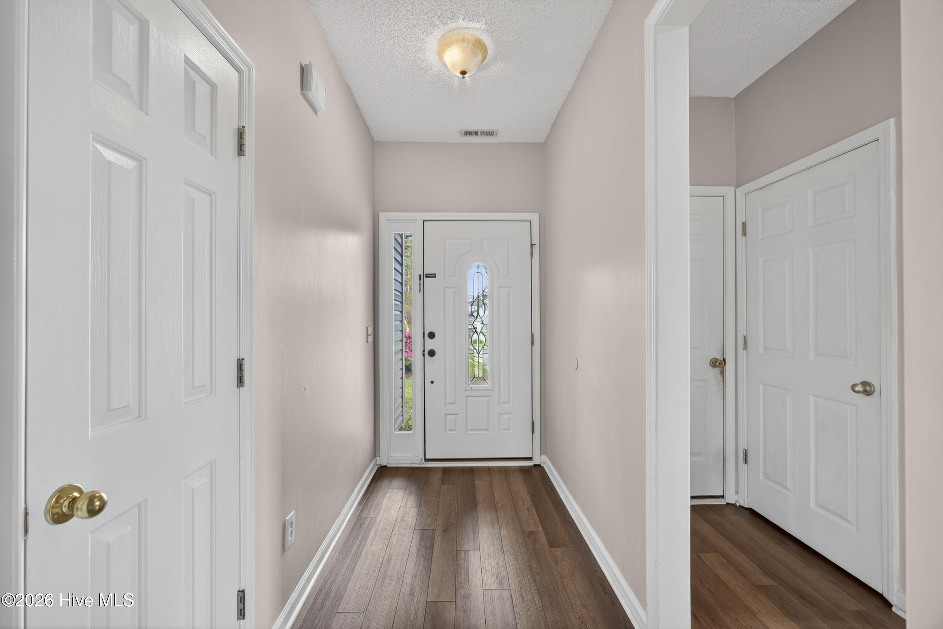 100565929 | Photo 17