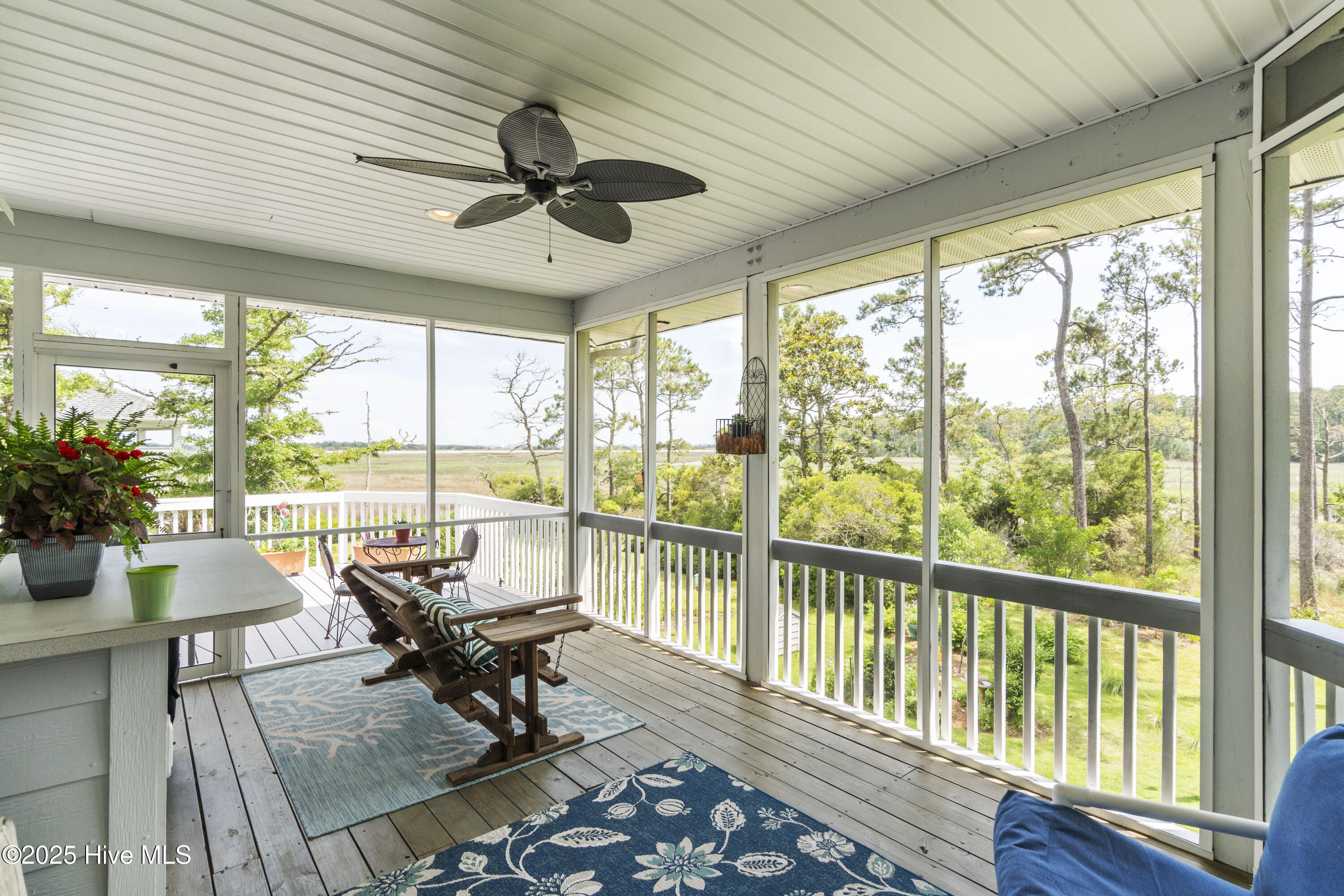 100511764 | Photo 49