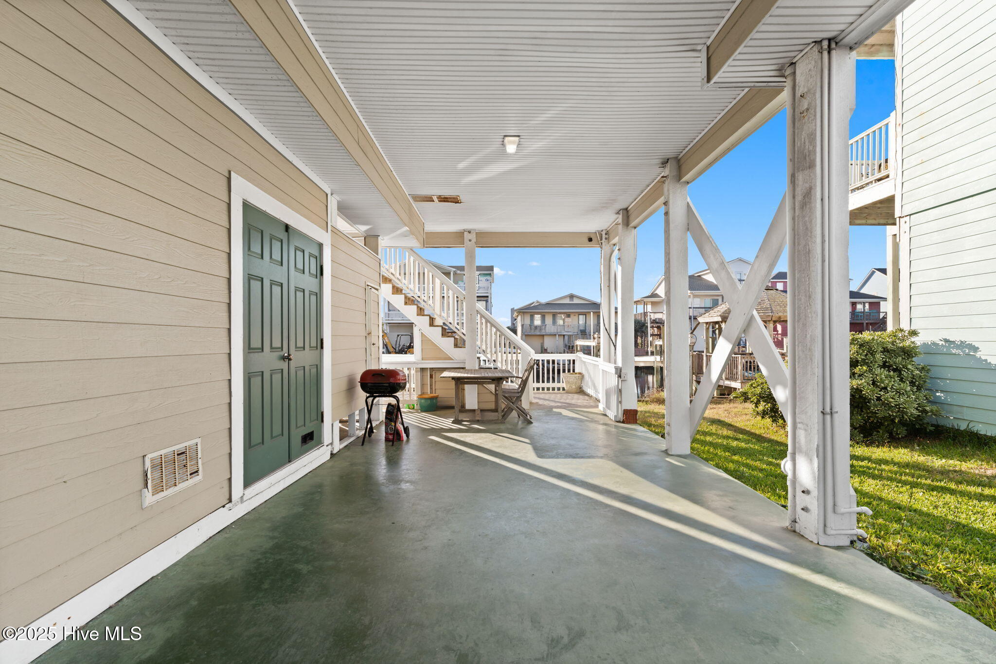 100541460 | Photo 67