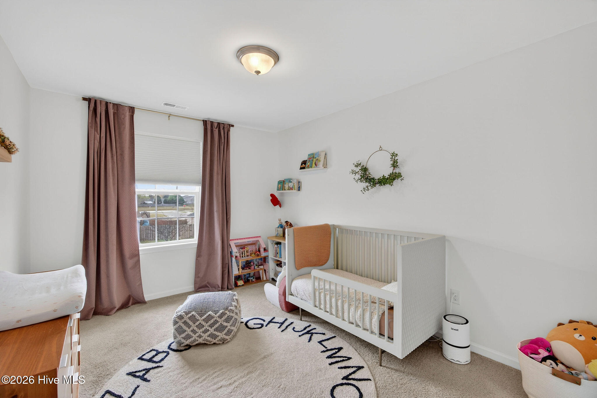 100562313 | Photo 36