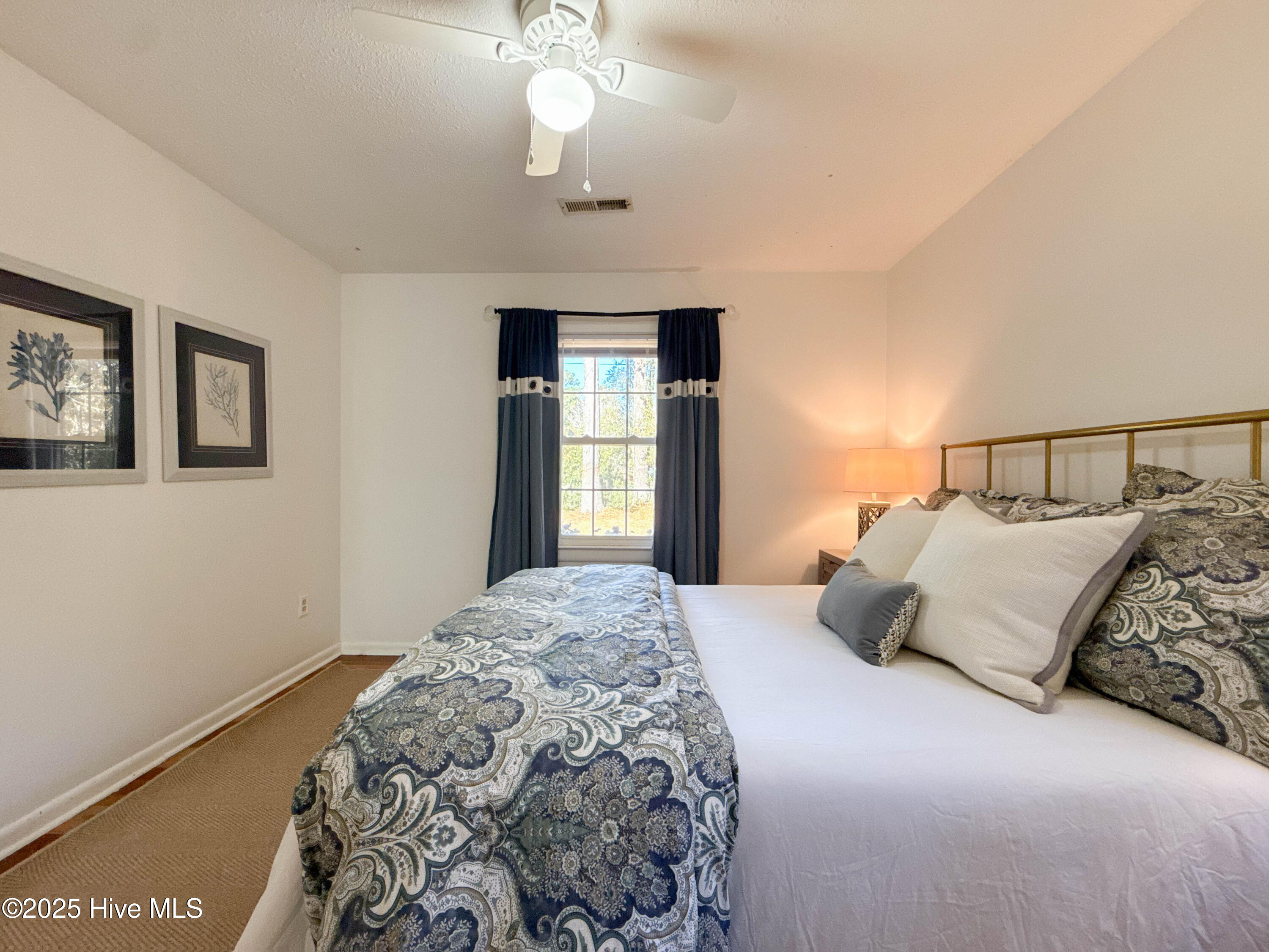 100546287 | Photo 33