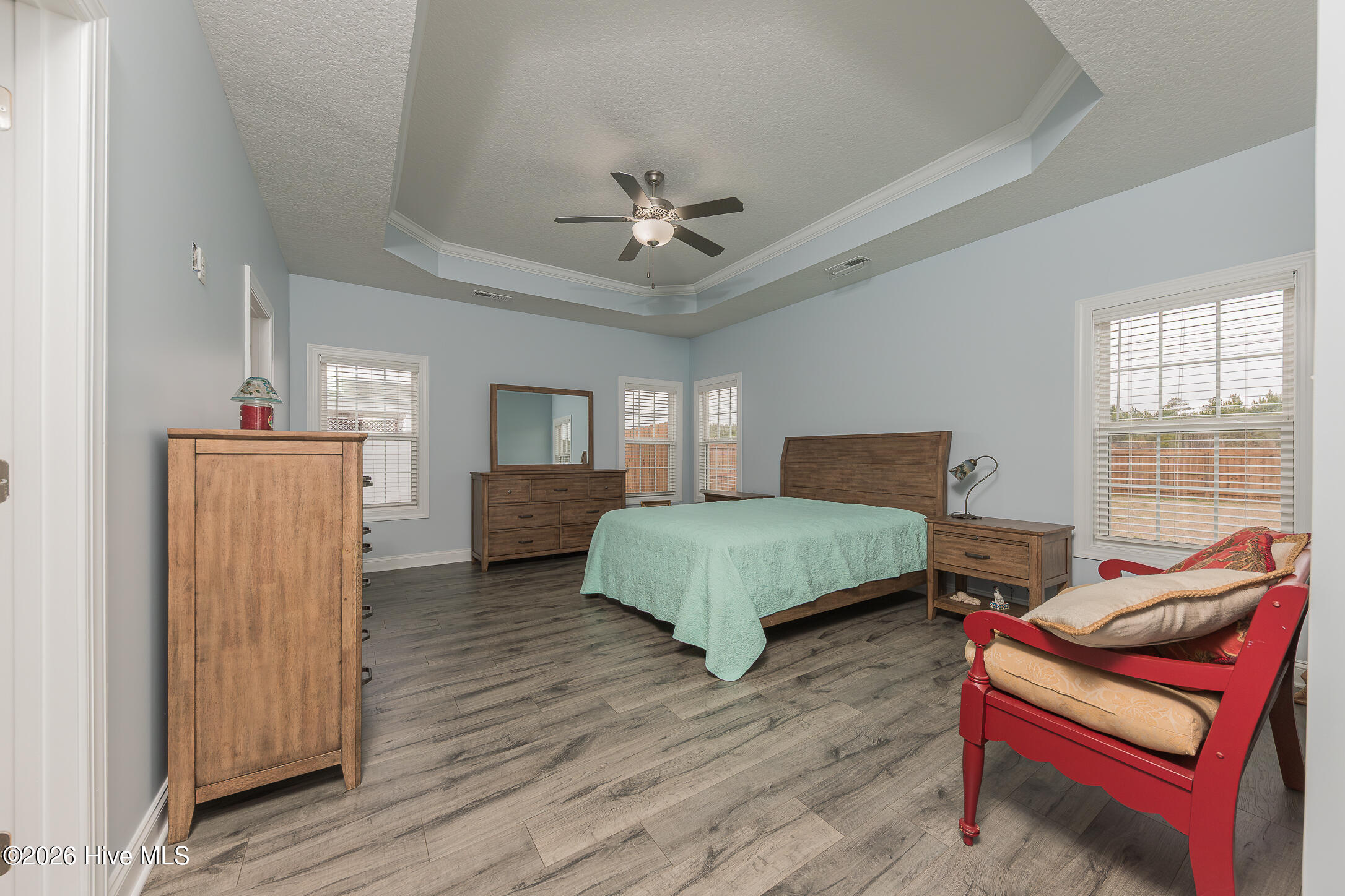 100556125 | Photo 19