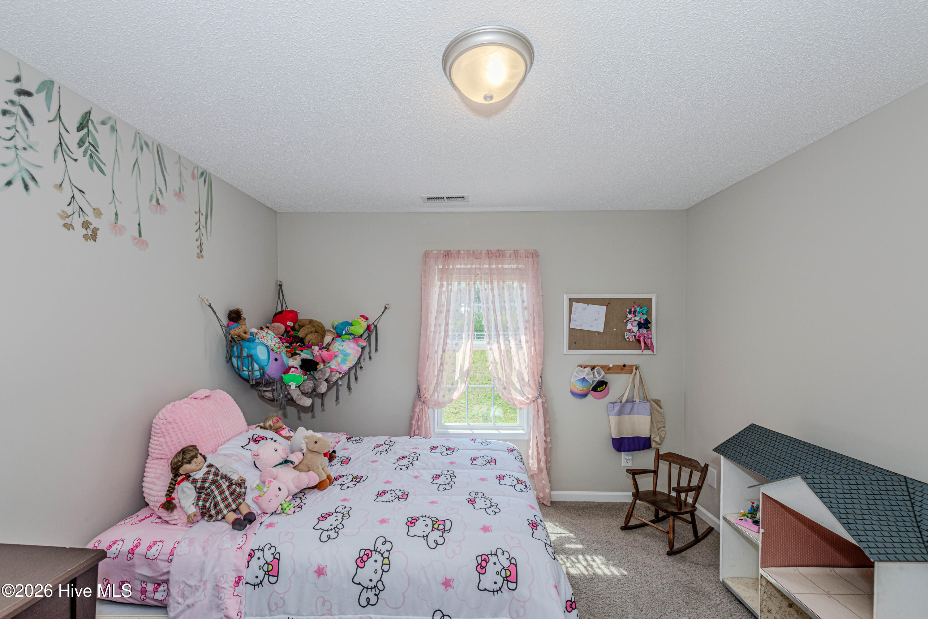 100565701 | Photo 44