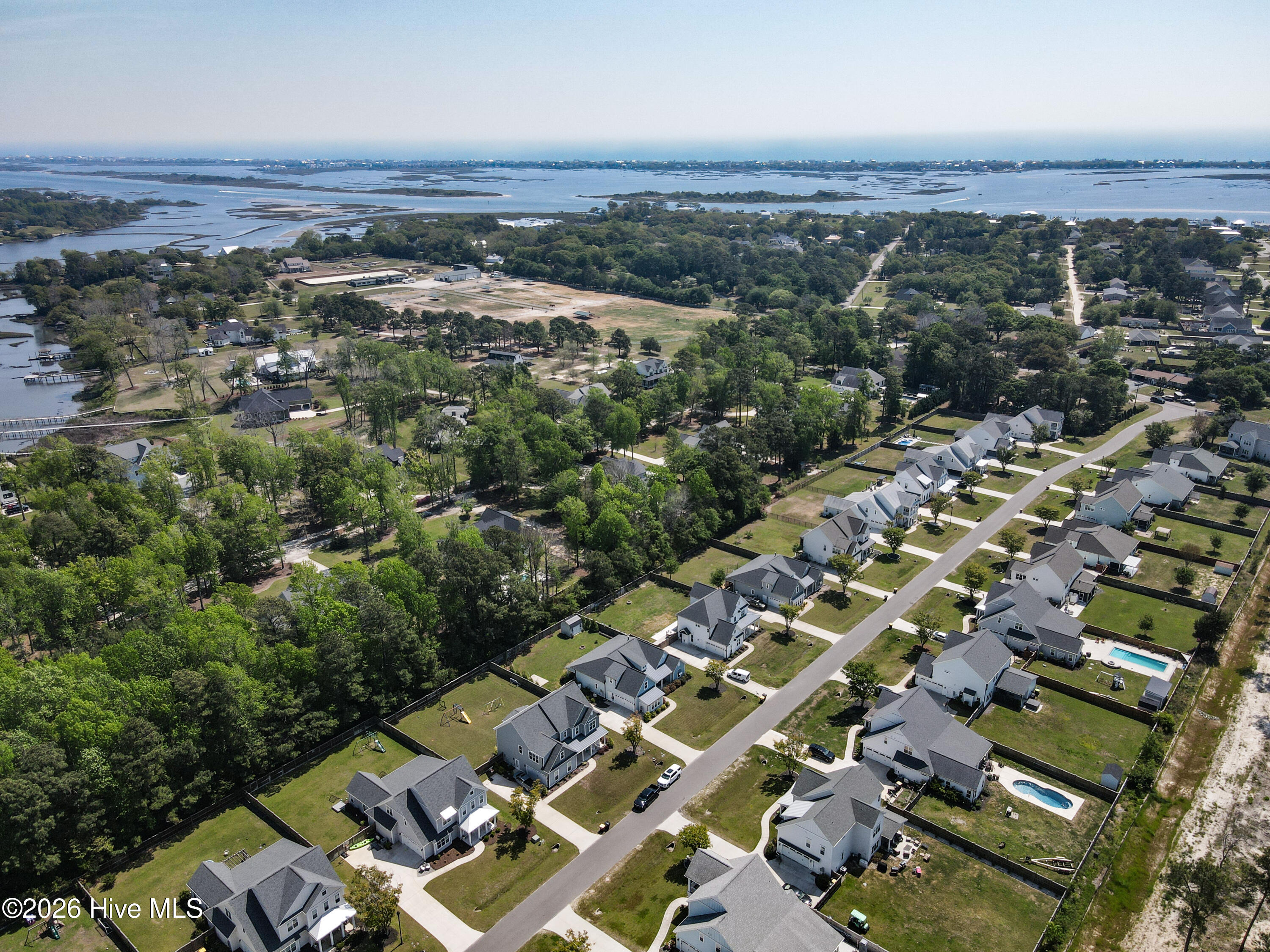 100567915 | Photo 103