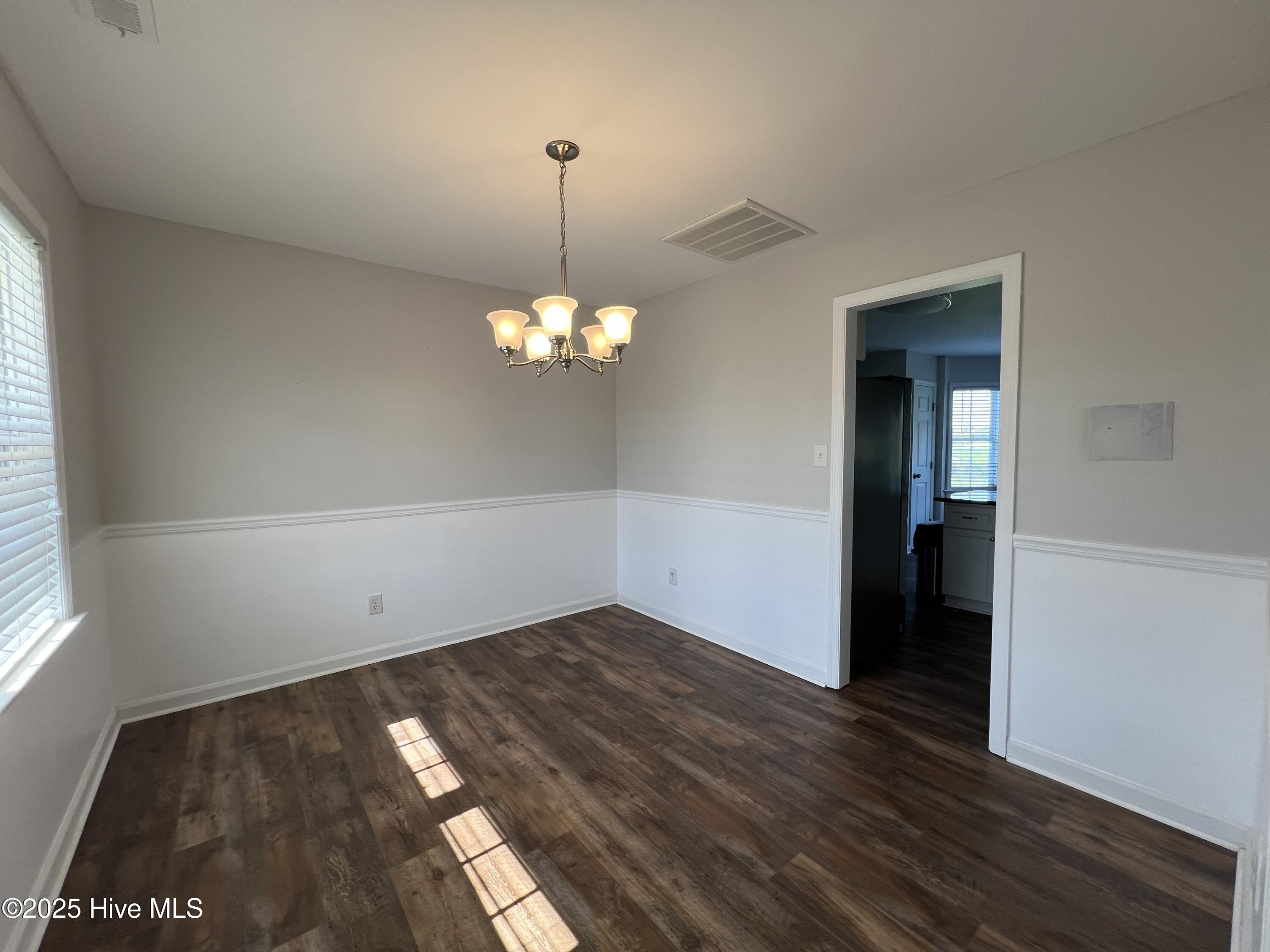 100528516 | Photo 26