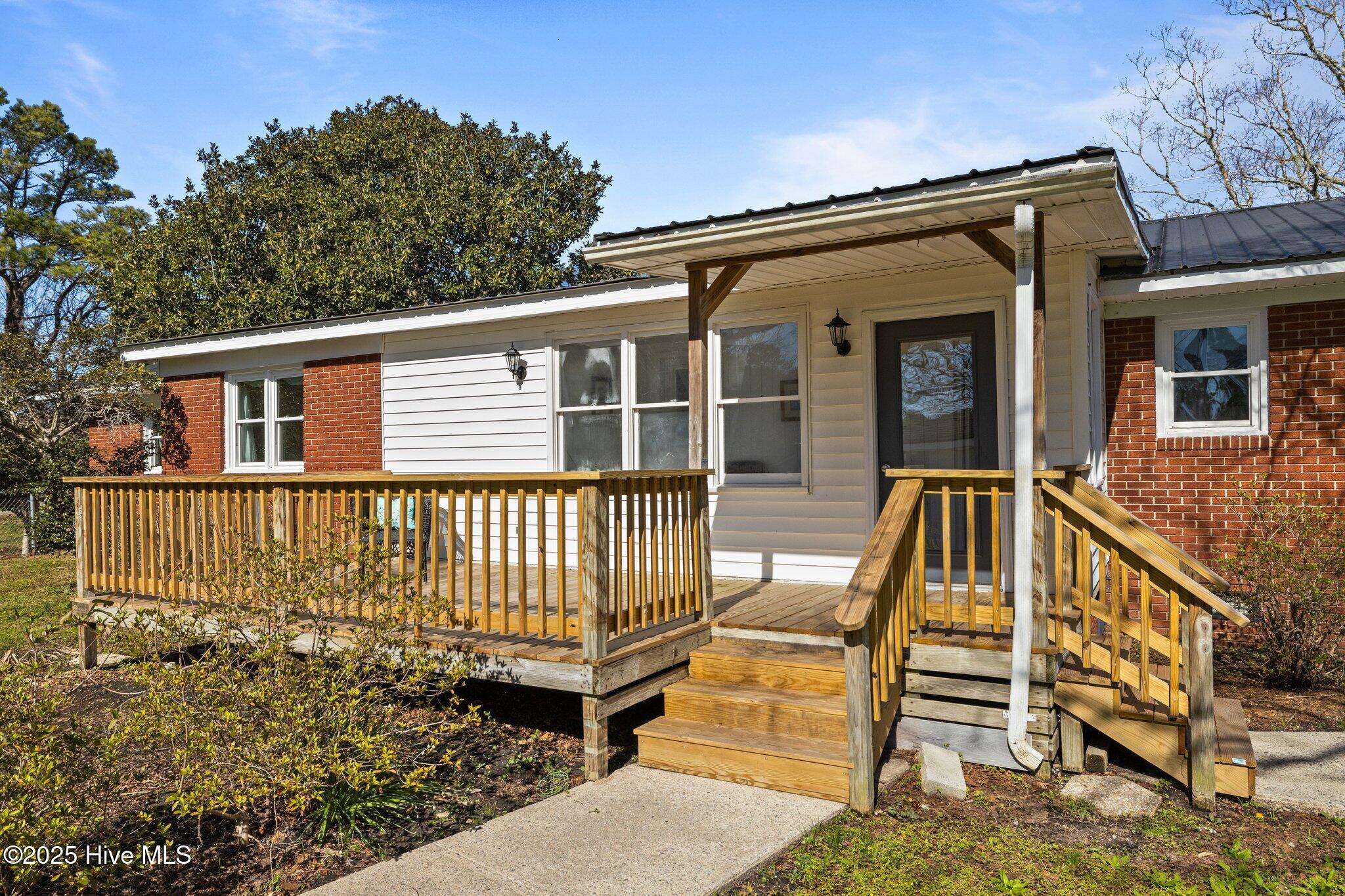1041 Highway 101,Beaufort