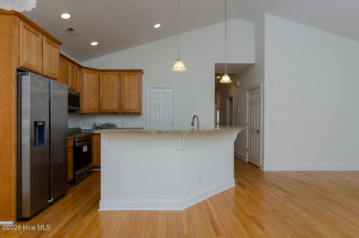 100534770 | Photo 19