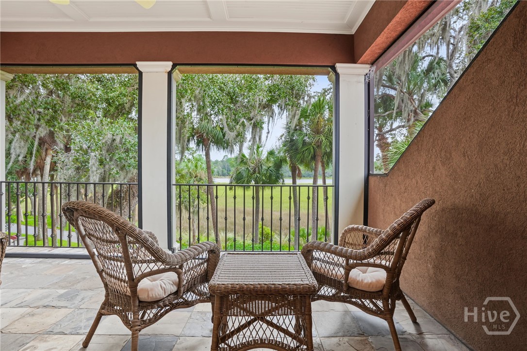 2nd level screened porch