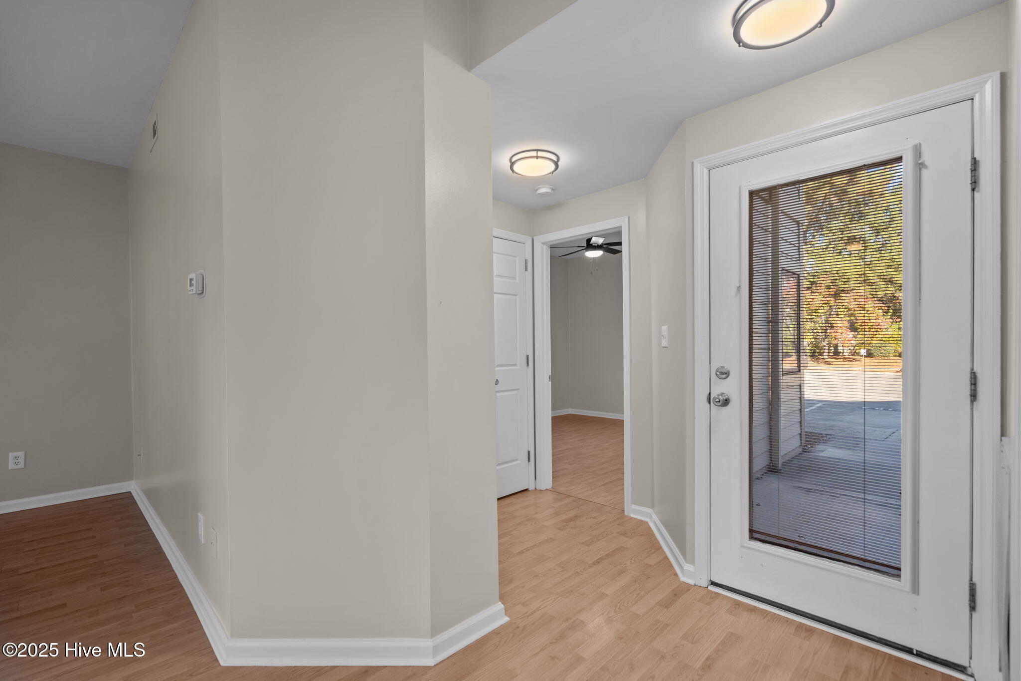 100539656 | Photo 39