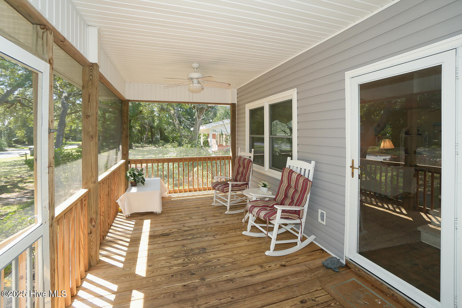 100528234 | Photo 18