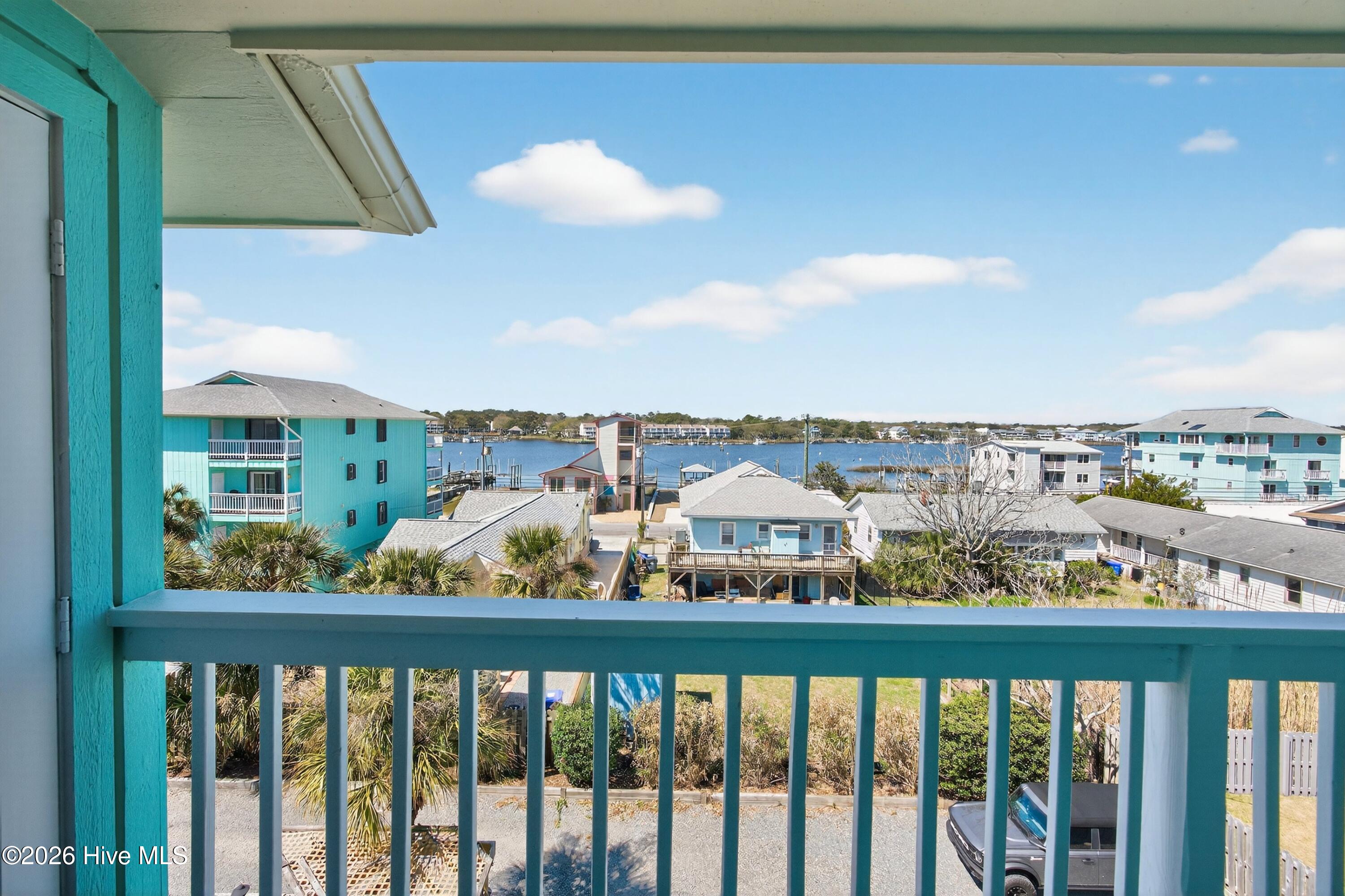 100563490 | Photo 26