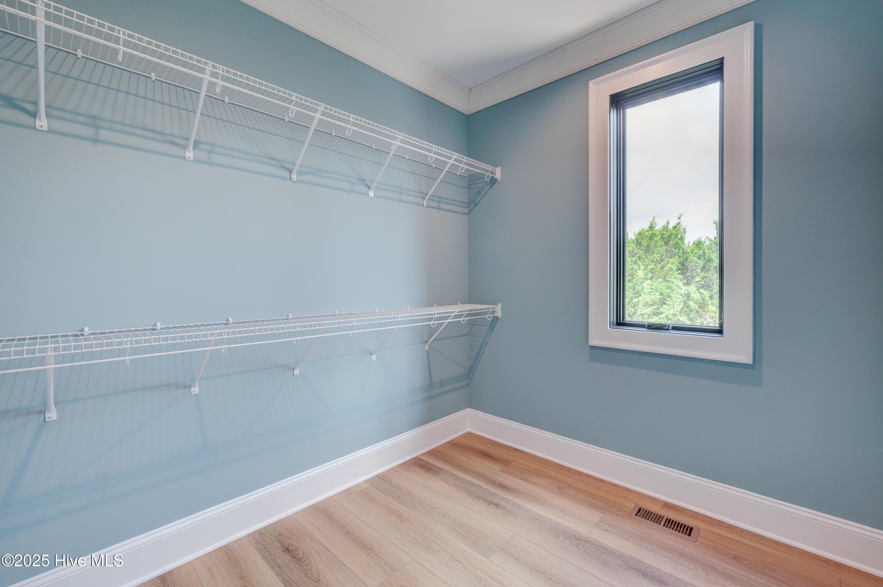 100519024 | Photo 57