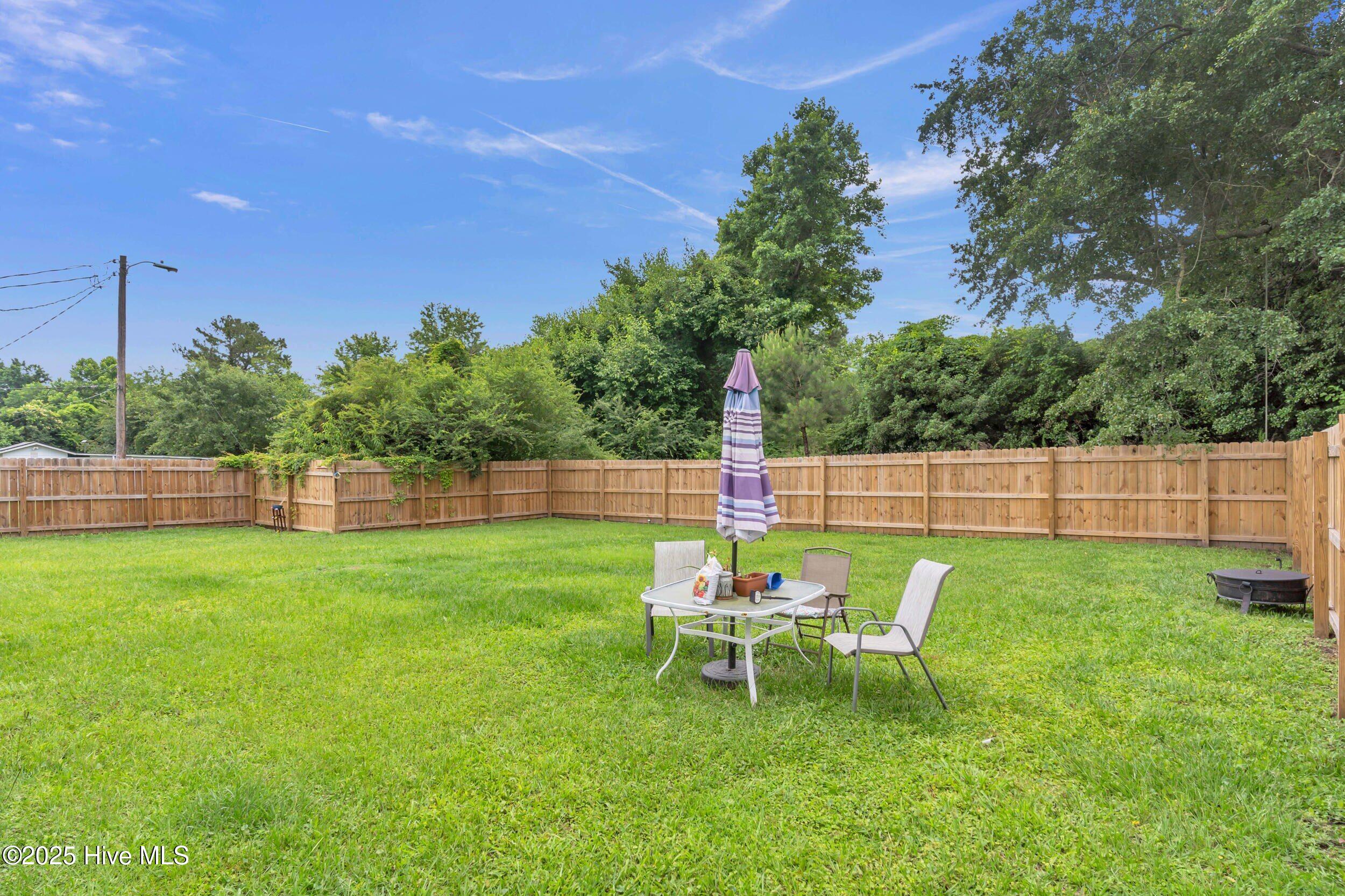 100558659 | Photo 16