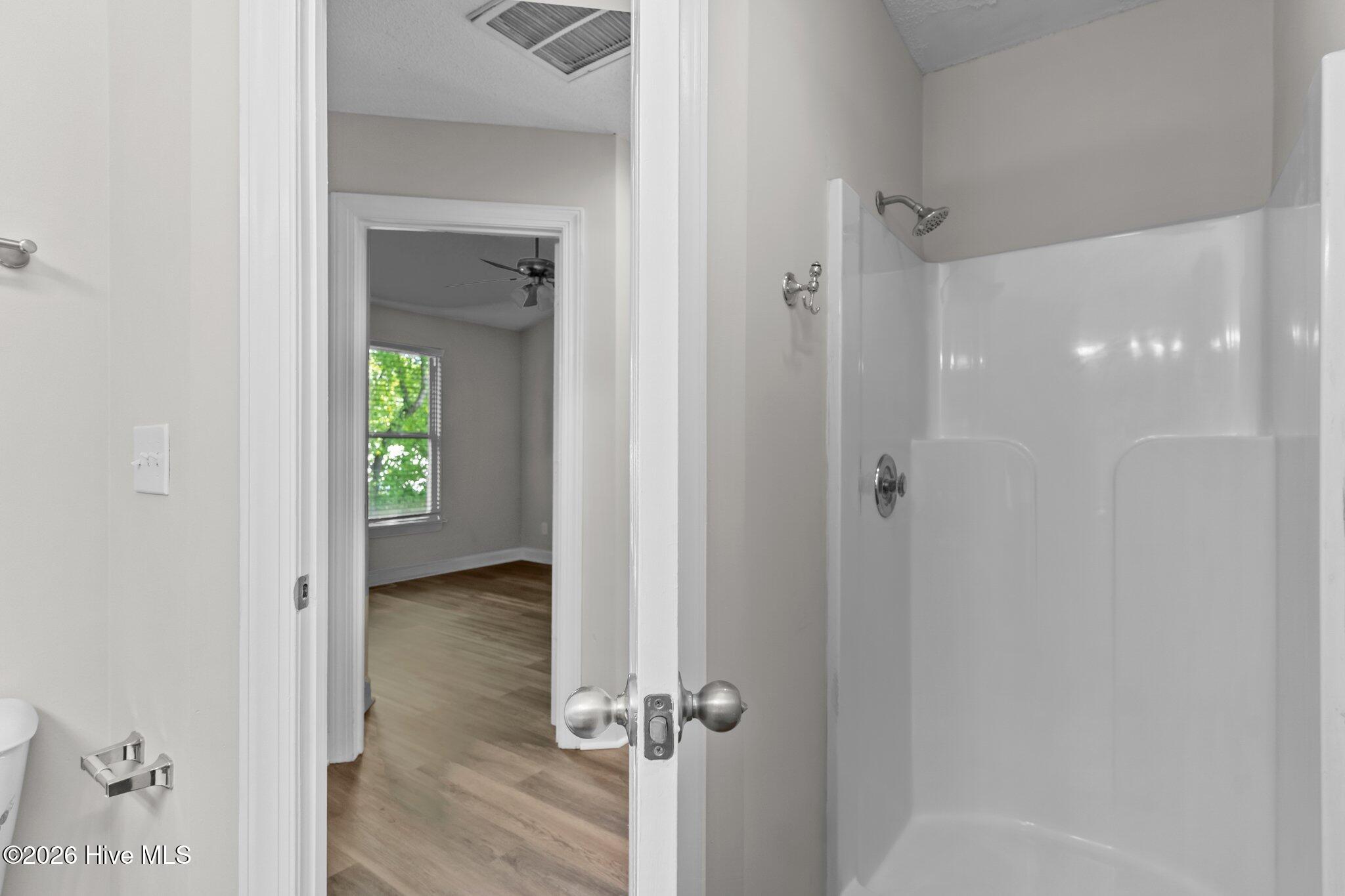 100553986 | Photo 21