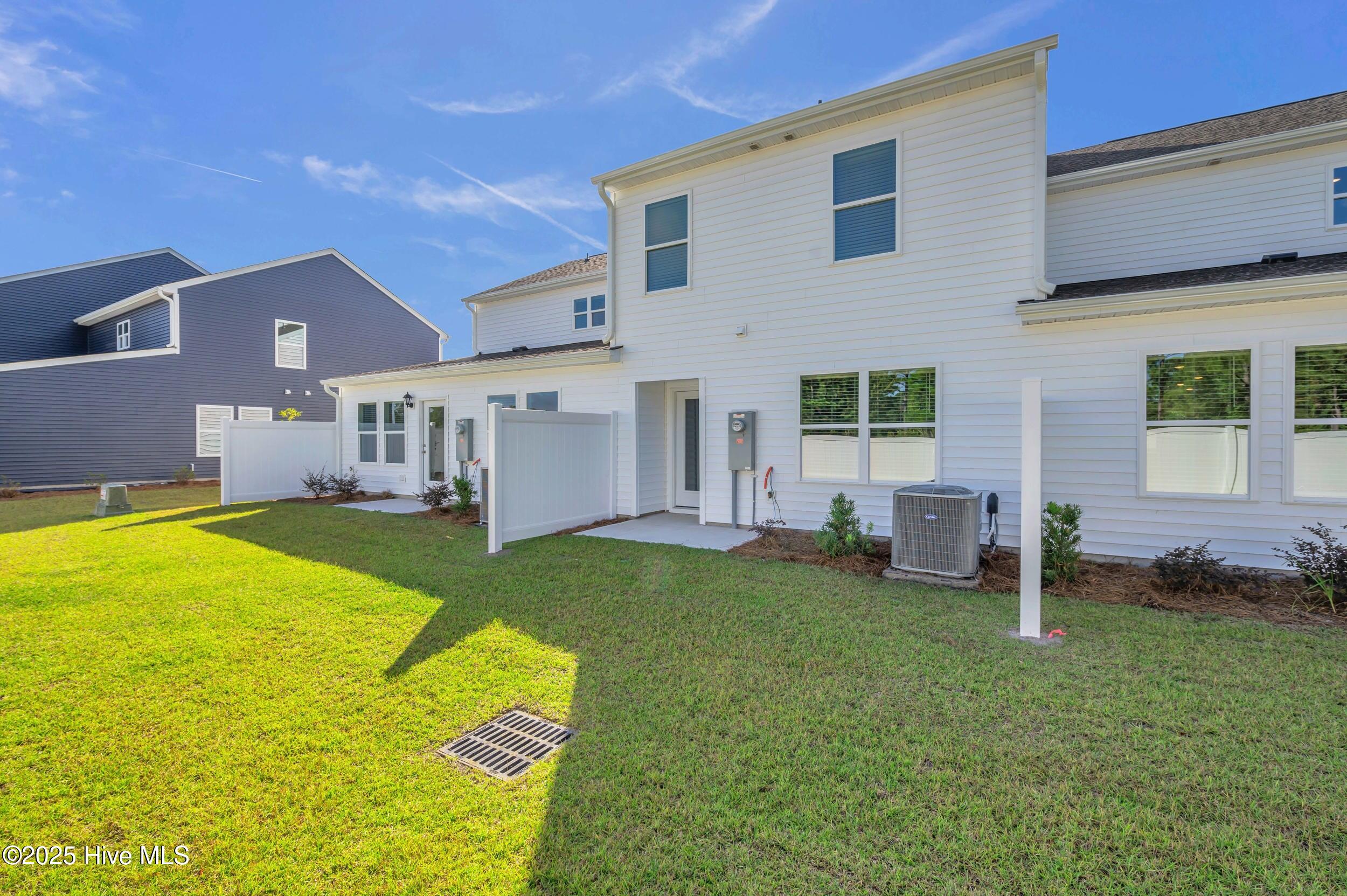 100539430 | Photo 29