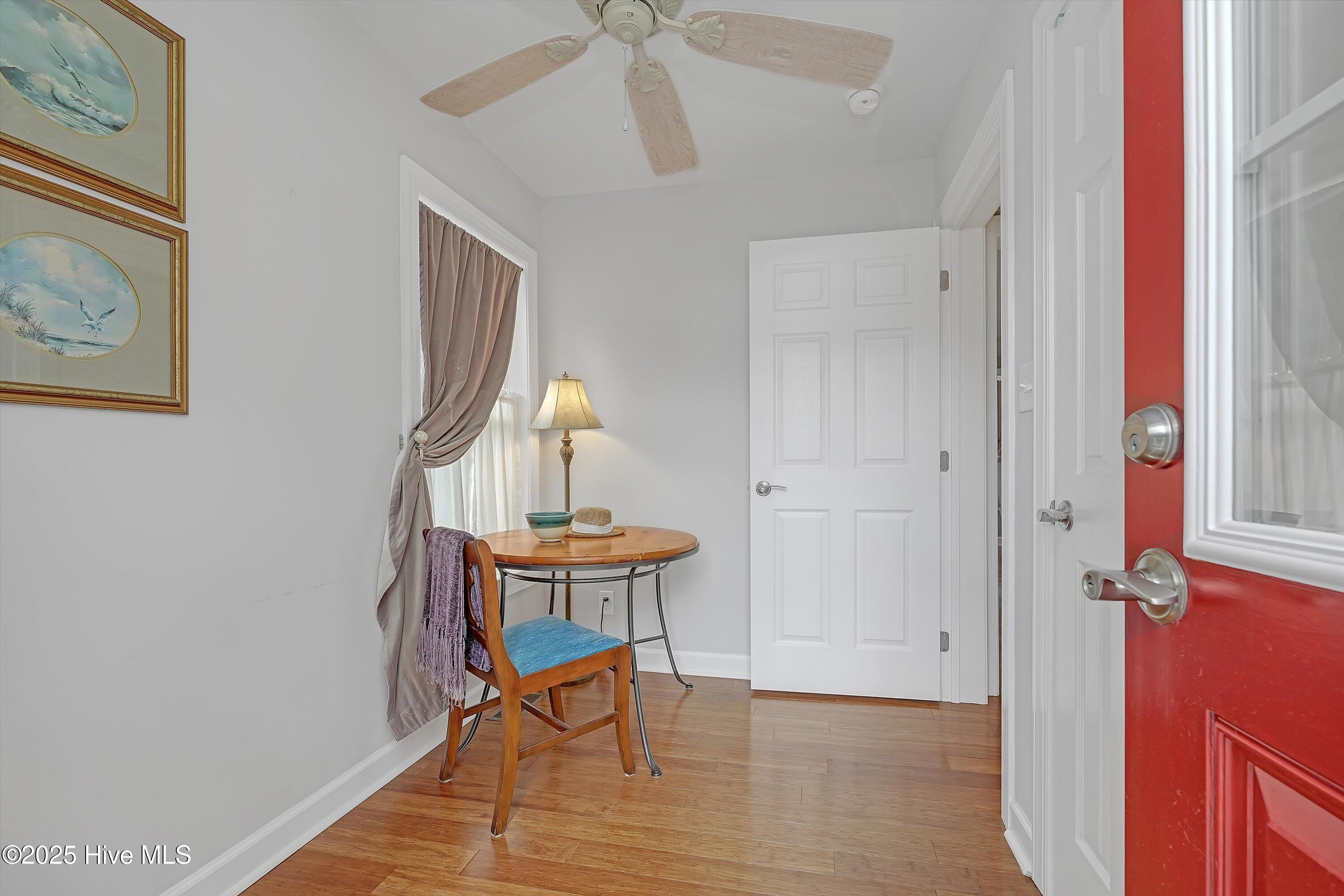 100532253 | Photo 13