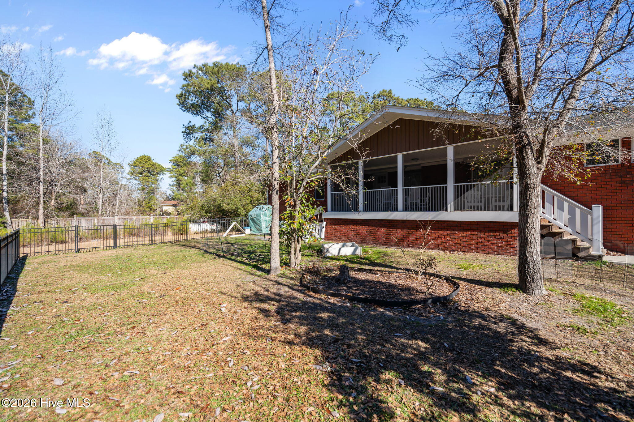 102 Fox Run Drive, Hampstead, NC, 28443