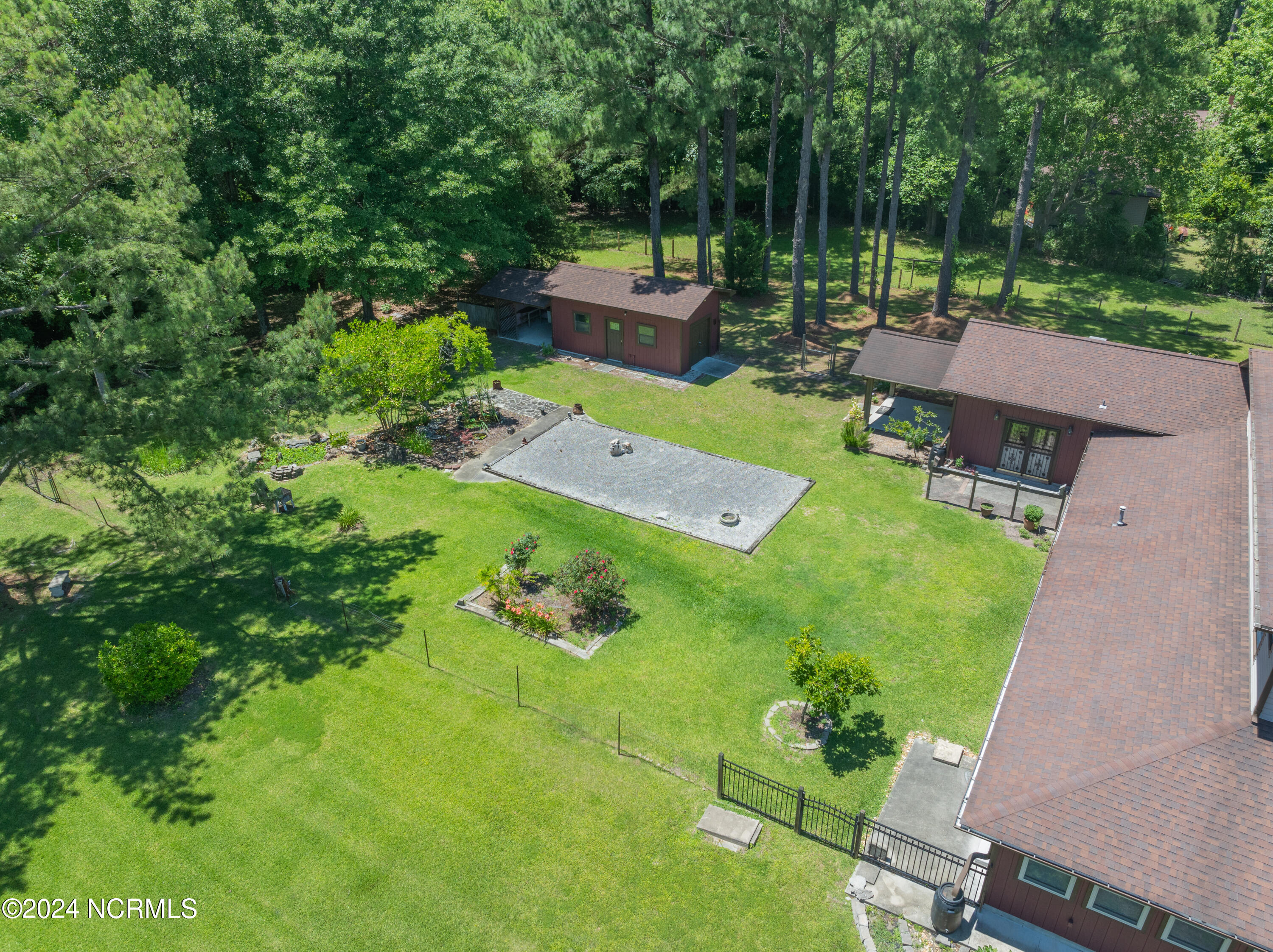 1183 Canady Drive-35