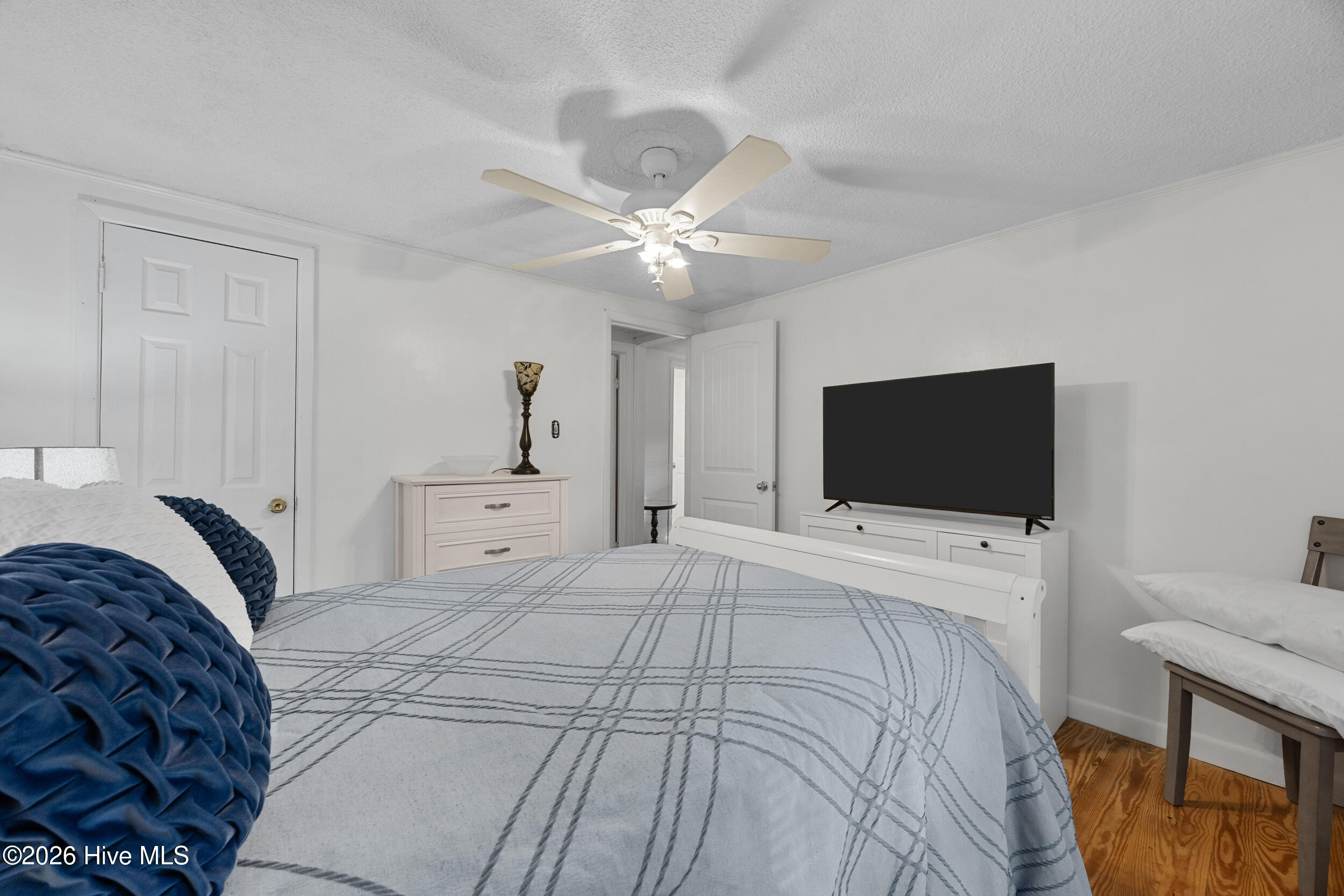 100550119 | Photo 15