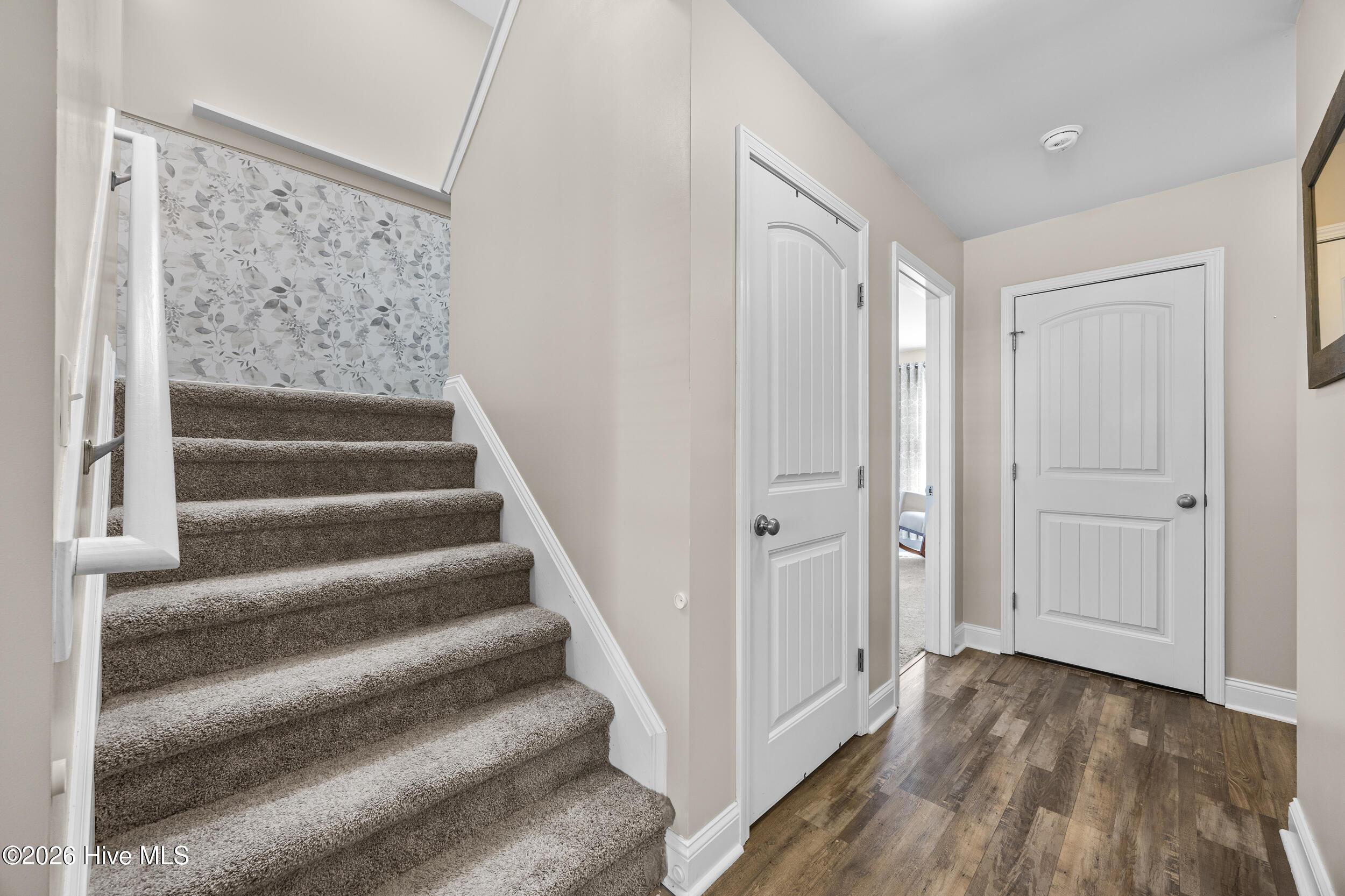 100565934 | Photo 17