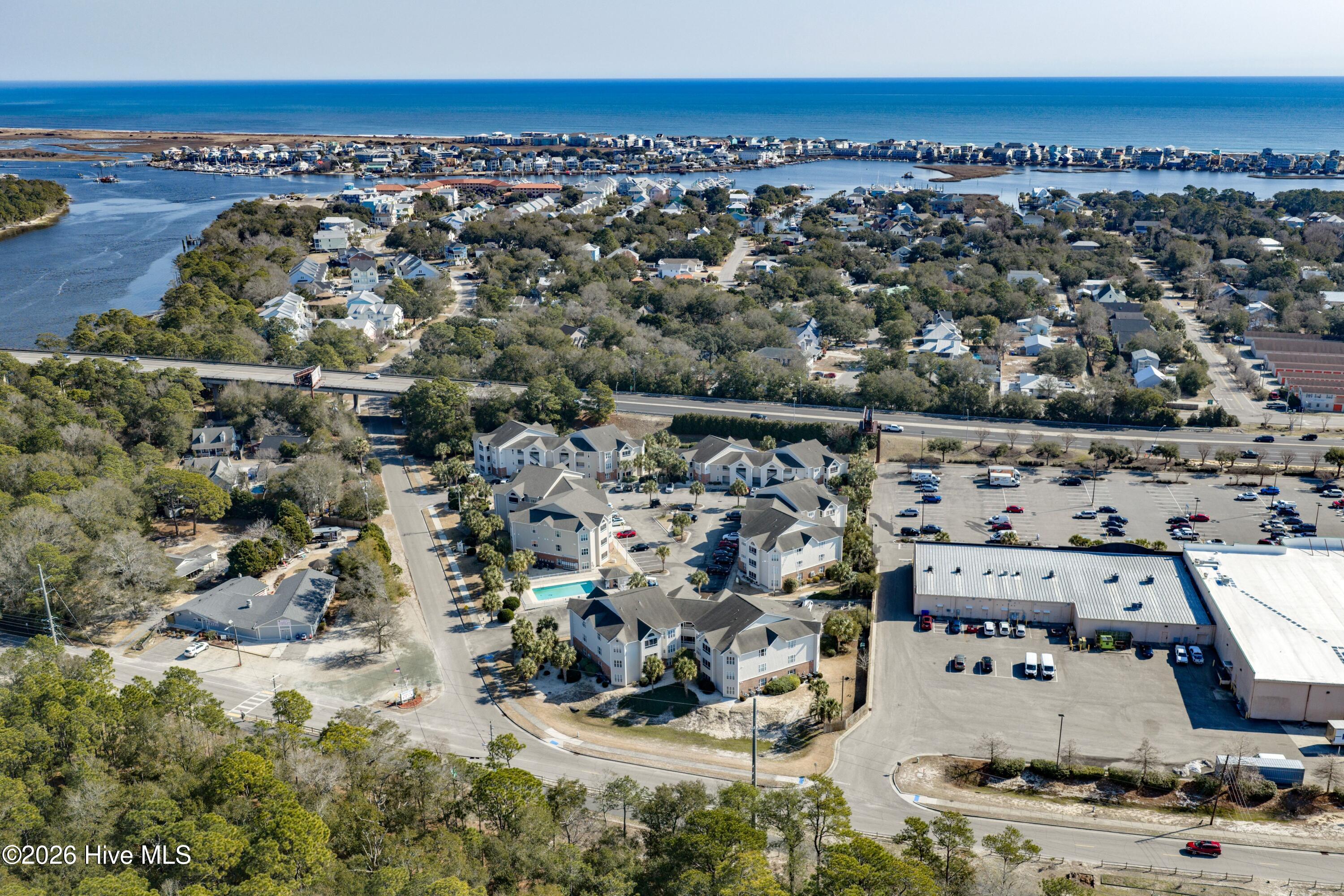 100554919 | Photo 25