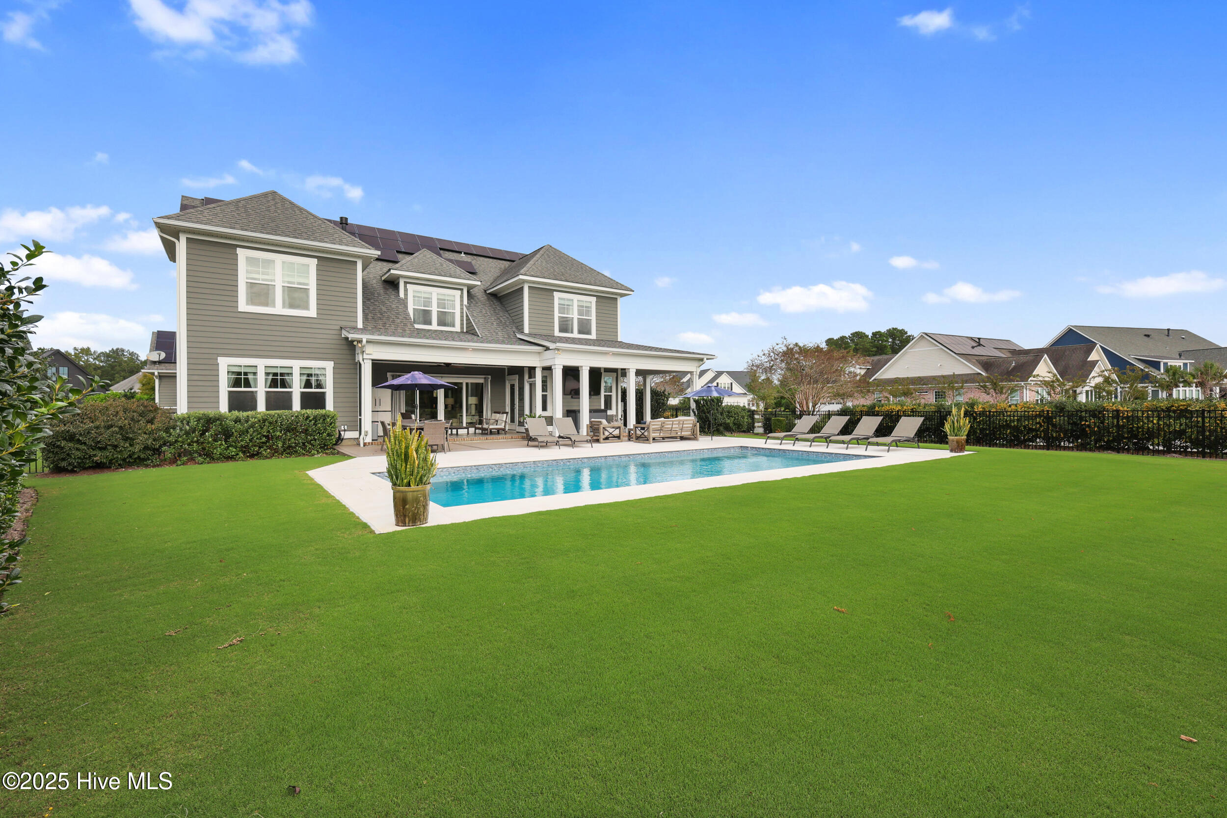 100536655 | Photo 68