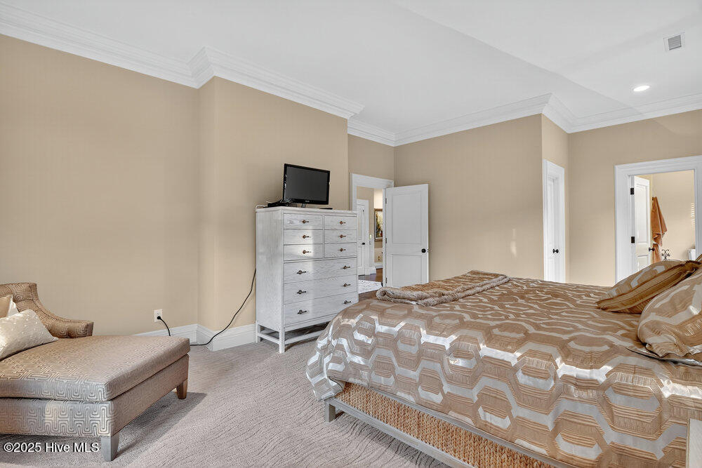 100544850 | Photo 70