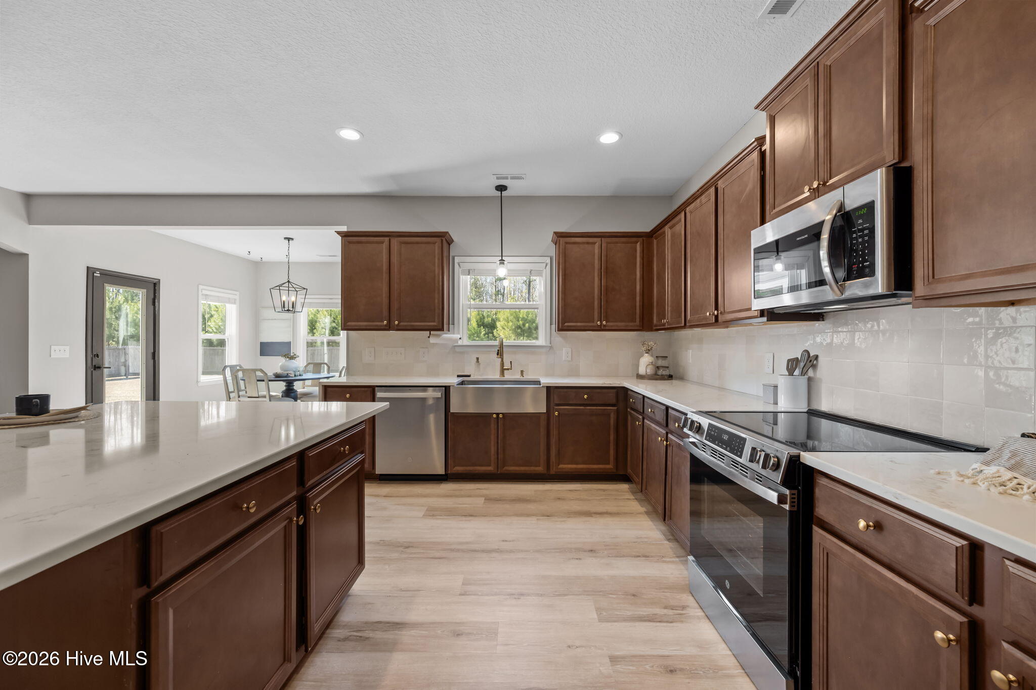 230 Southern Dunes Drive, Maple Hill, NC 28454 – photo 15: 36-web-or-mls-_RAD1697